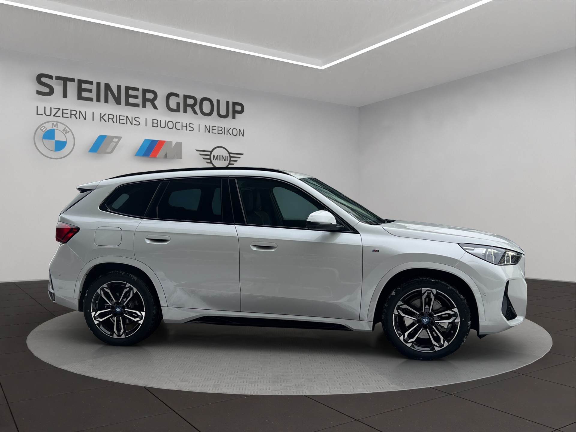 BMW X1 xDrive 30e-image-4