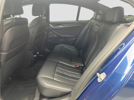 BMW 545e xDrive M Sport Stept-image-9