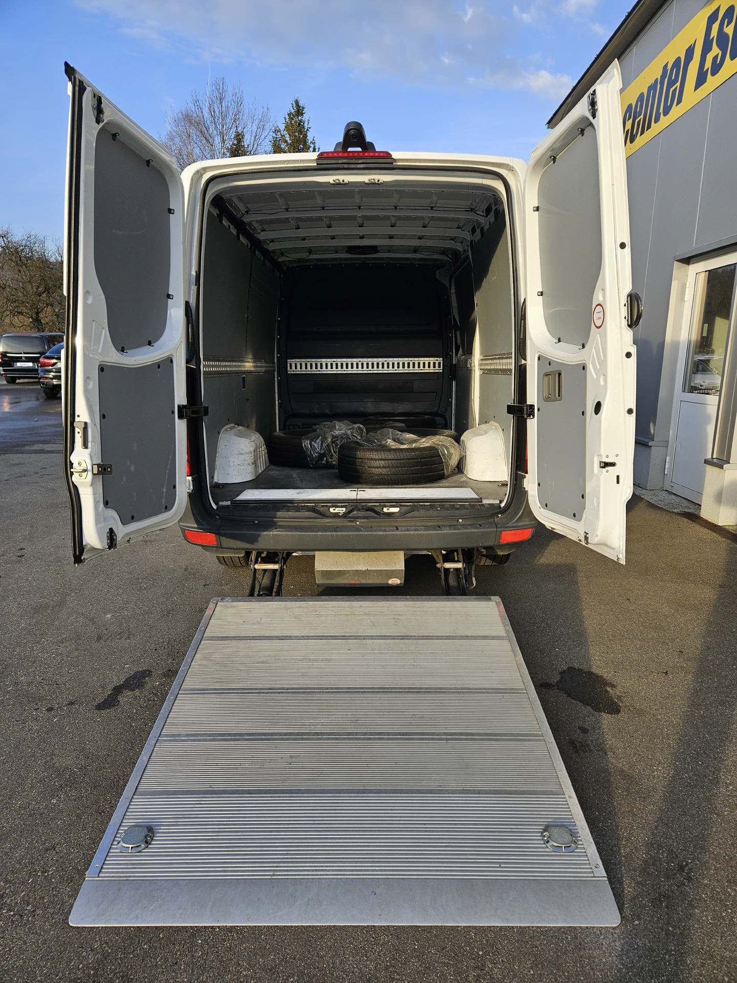 MERCEDES-BENZ Sprinter 211 Kaw. 3665 2.2 CDI 114 * Hebebühne *-image-4