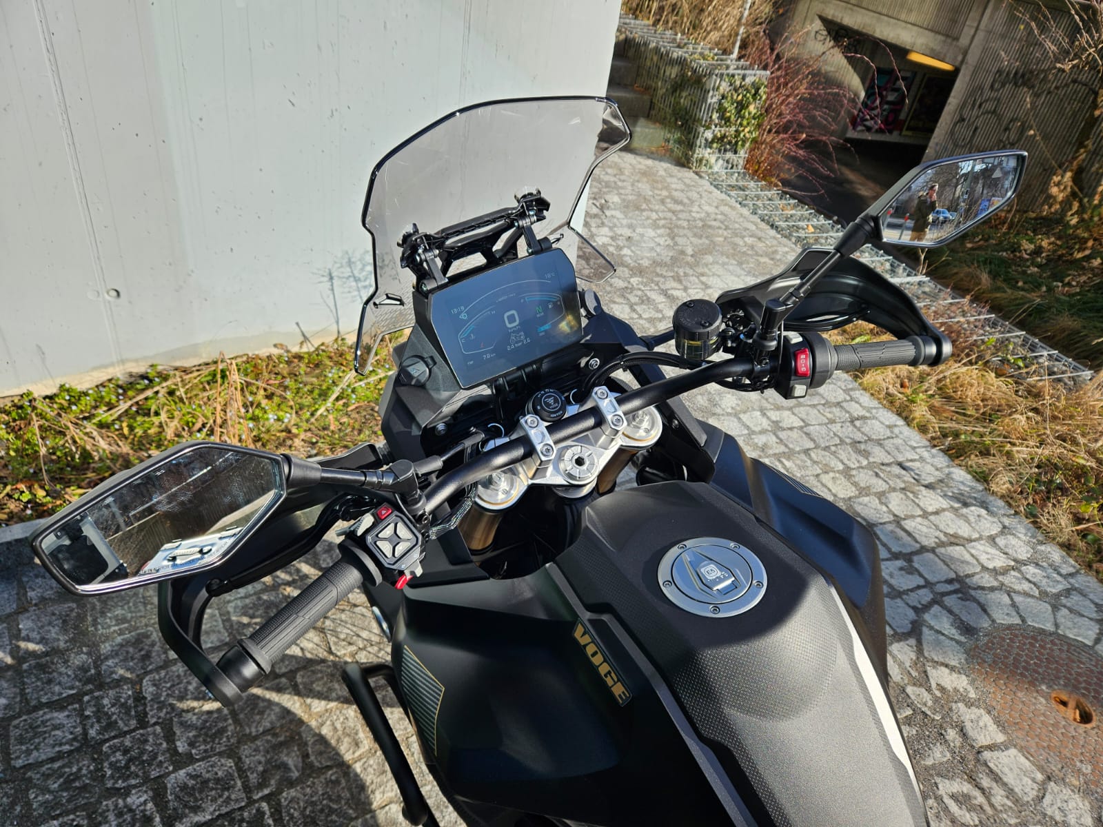 VOGE 900DSX BLACK KNIGHT-image-8