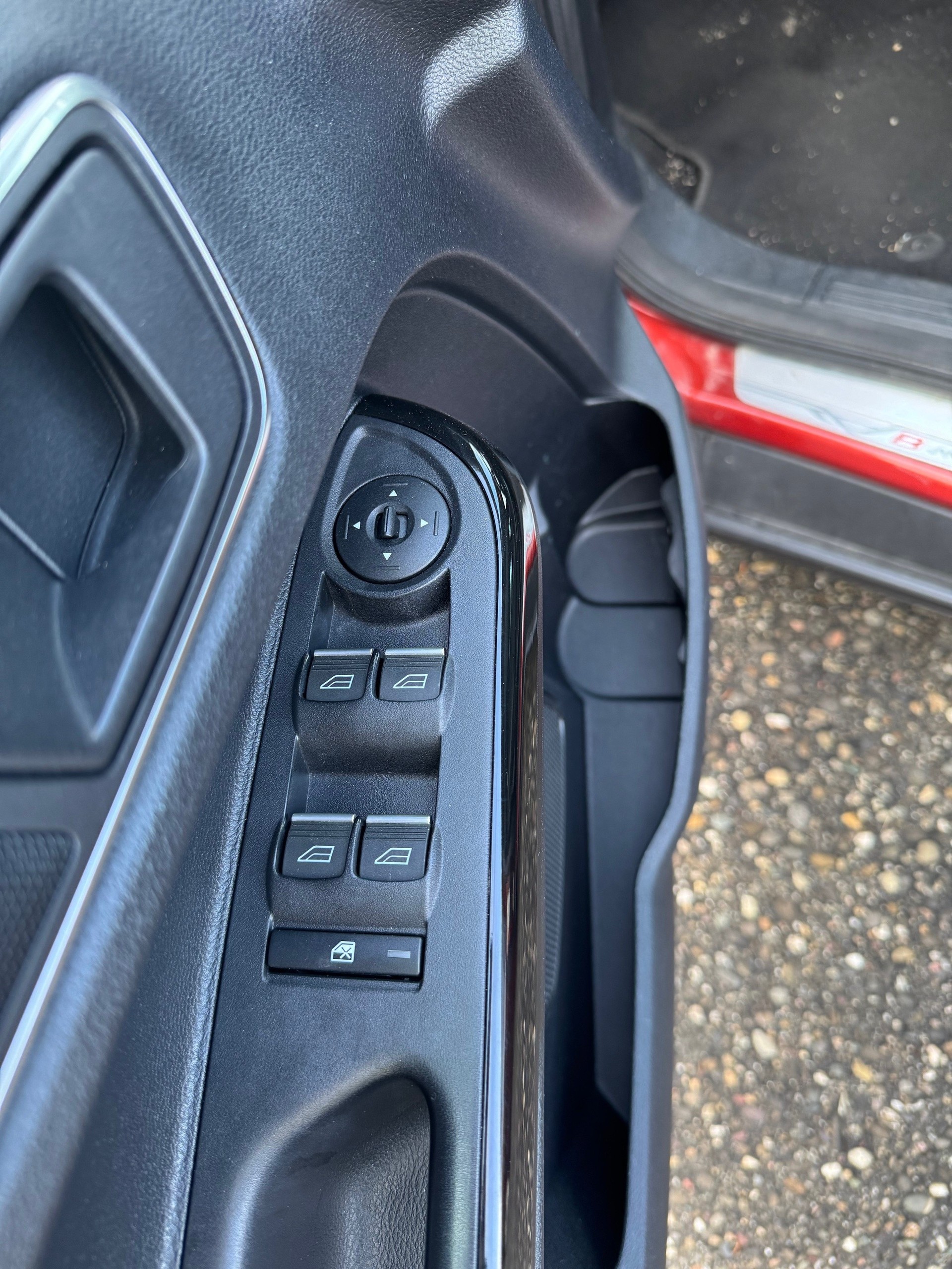 FORD B-Max 1.0 SCTi TitaniumX-image-6