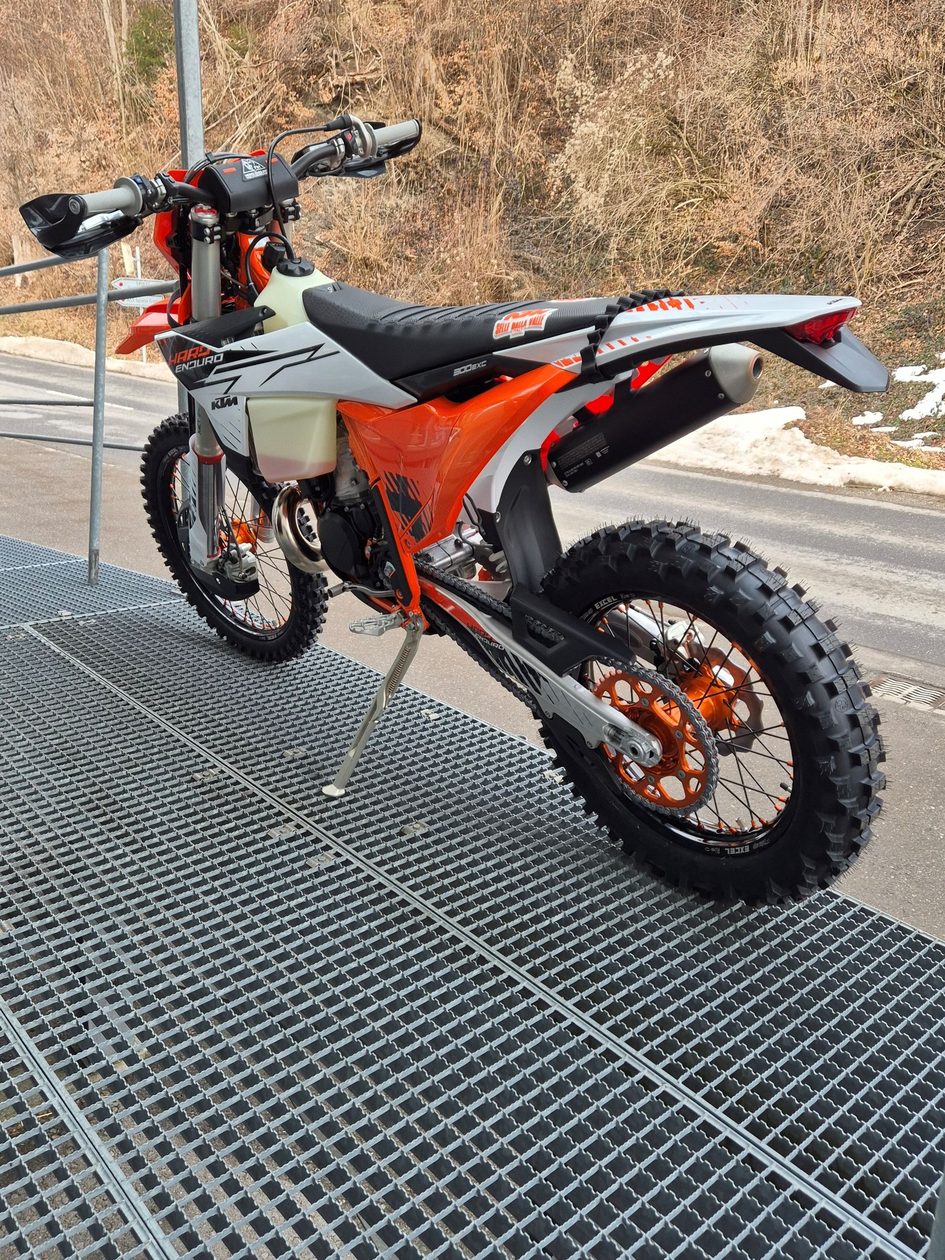 KTM EXC-image-3
