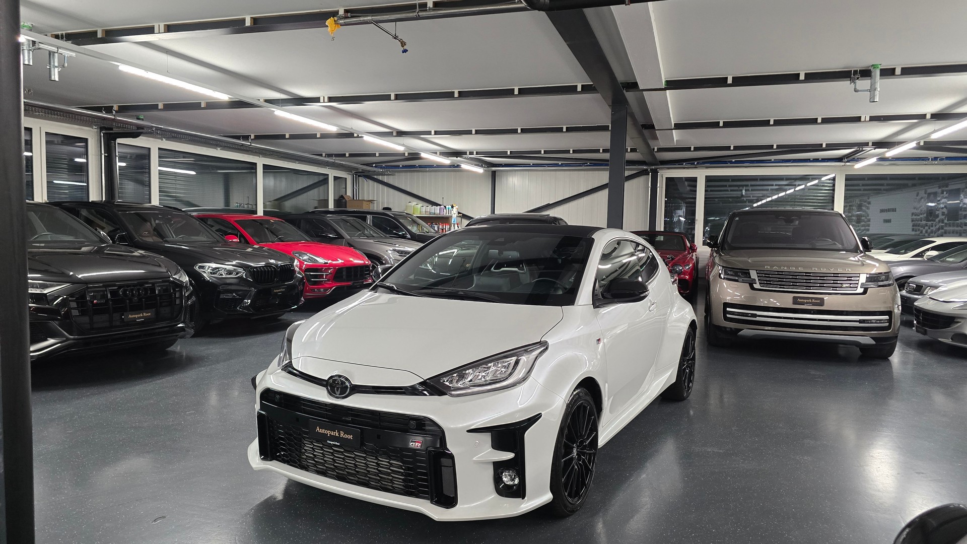 TOYOTA Yaris 1.6 GR Sport-image-9