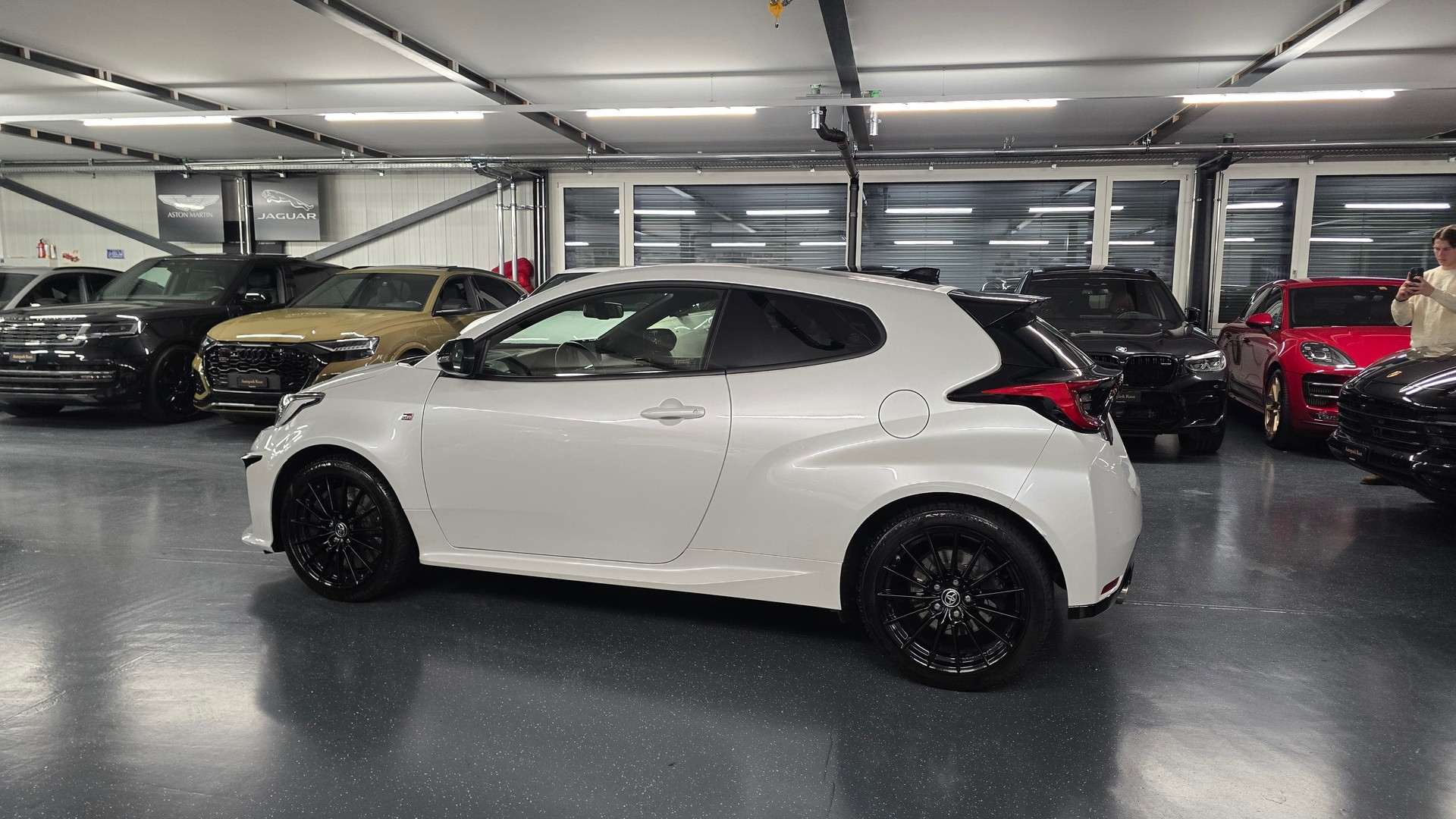 TOYOTA Yaris 1.6 GR Sport-image-7