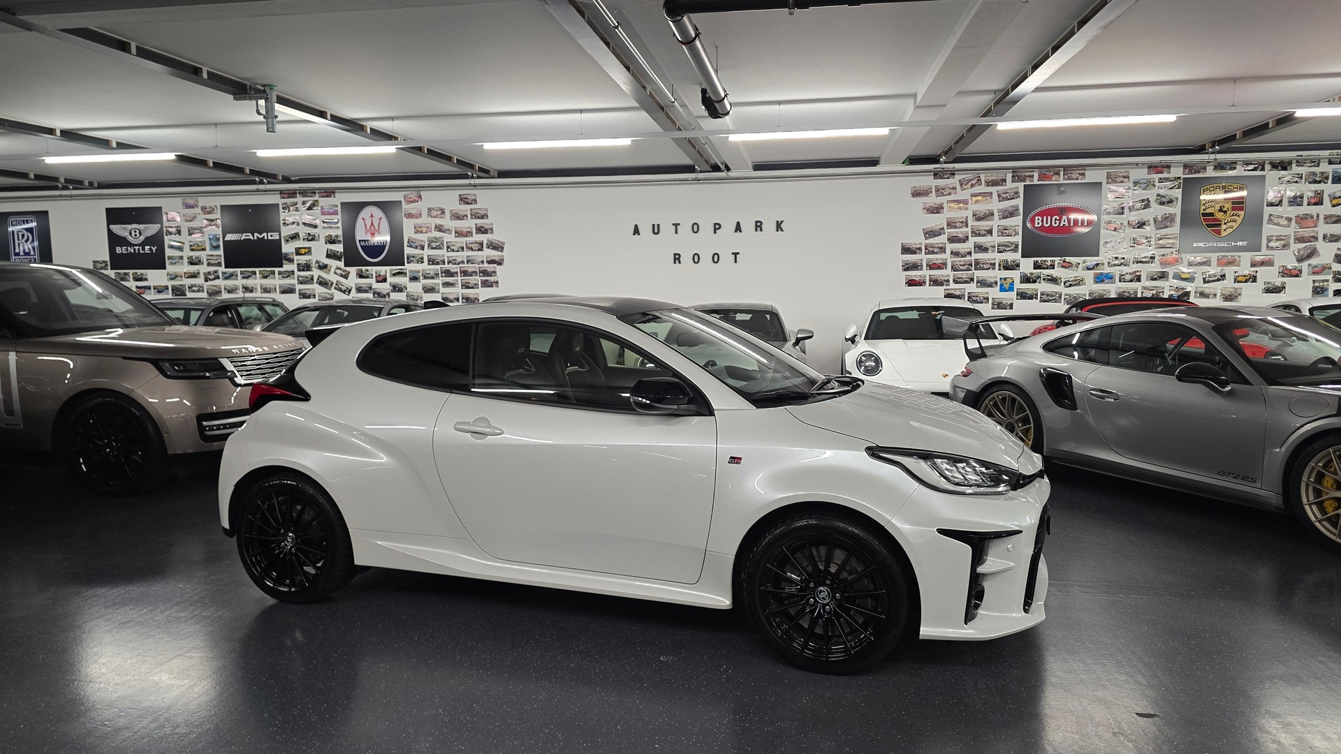 TOYOTA Yaris 1.6 GR Sport-image-2