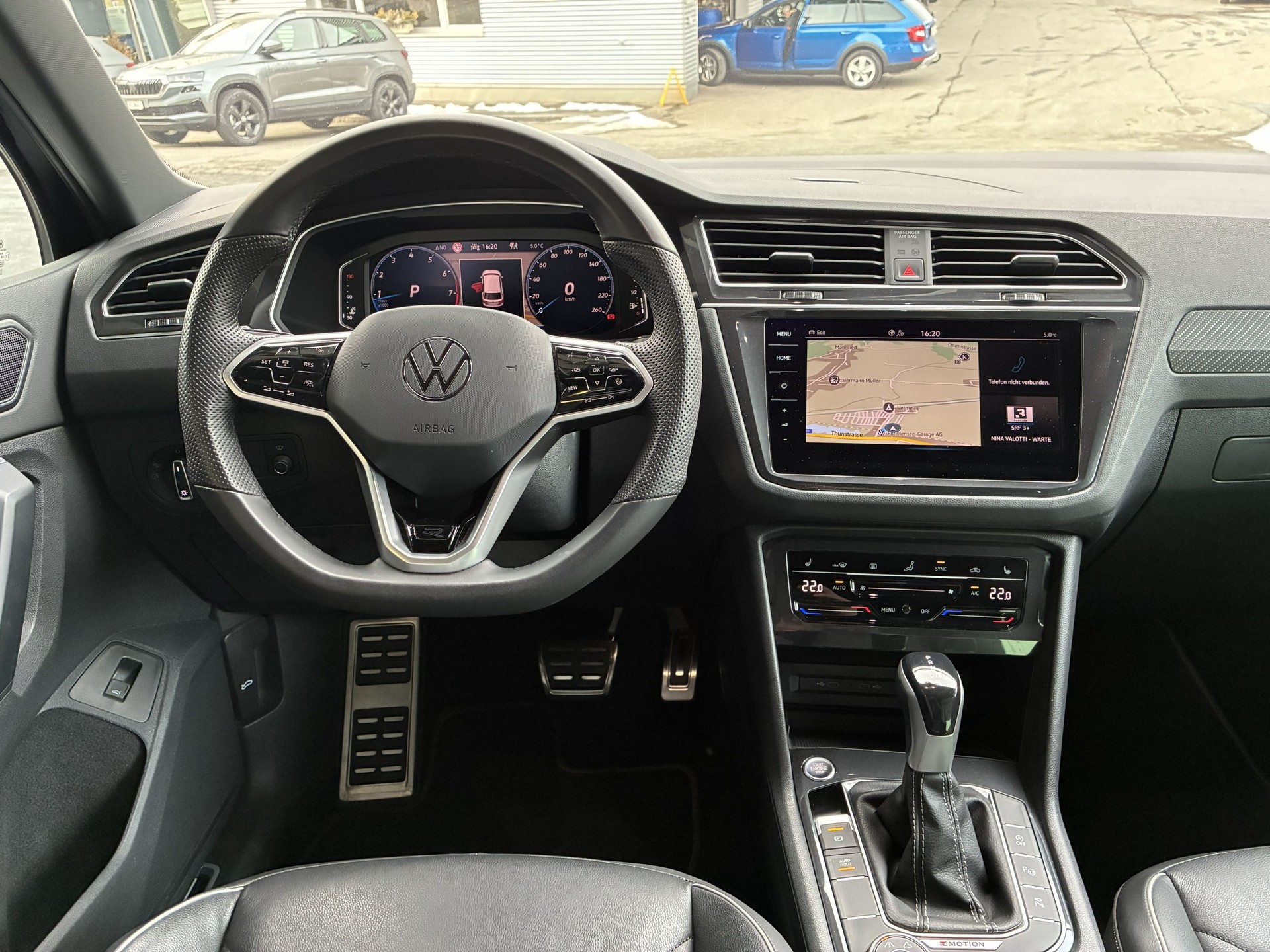 VW Tiguan R-Line 2.0TSI 245PS DSG 4M-image-8