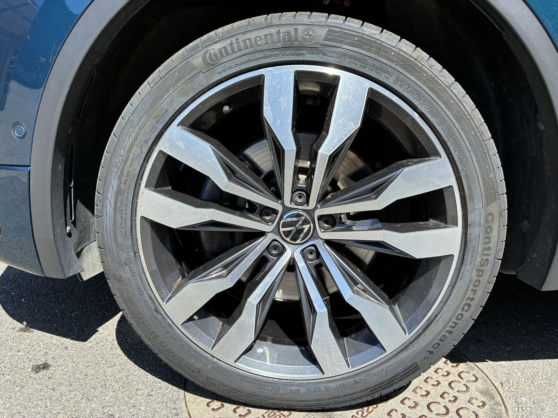 VW Tiguan R-Line 2.0TSI 245PS DSG 4M-image-12