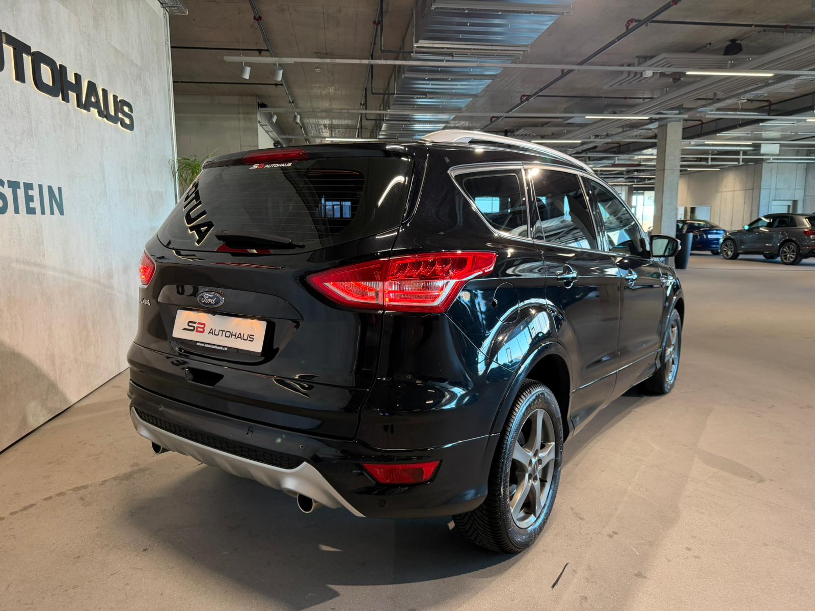 FORD Kuga 2.0 TDCi Titanium S 4WD PowerShift-image-10