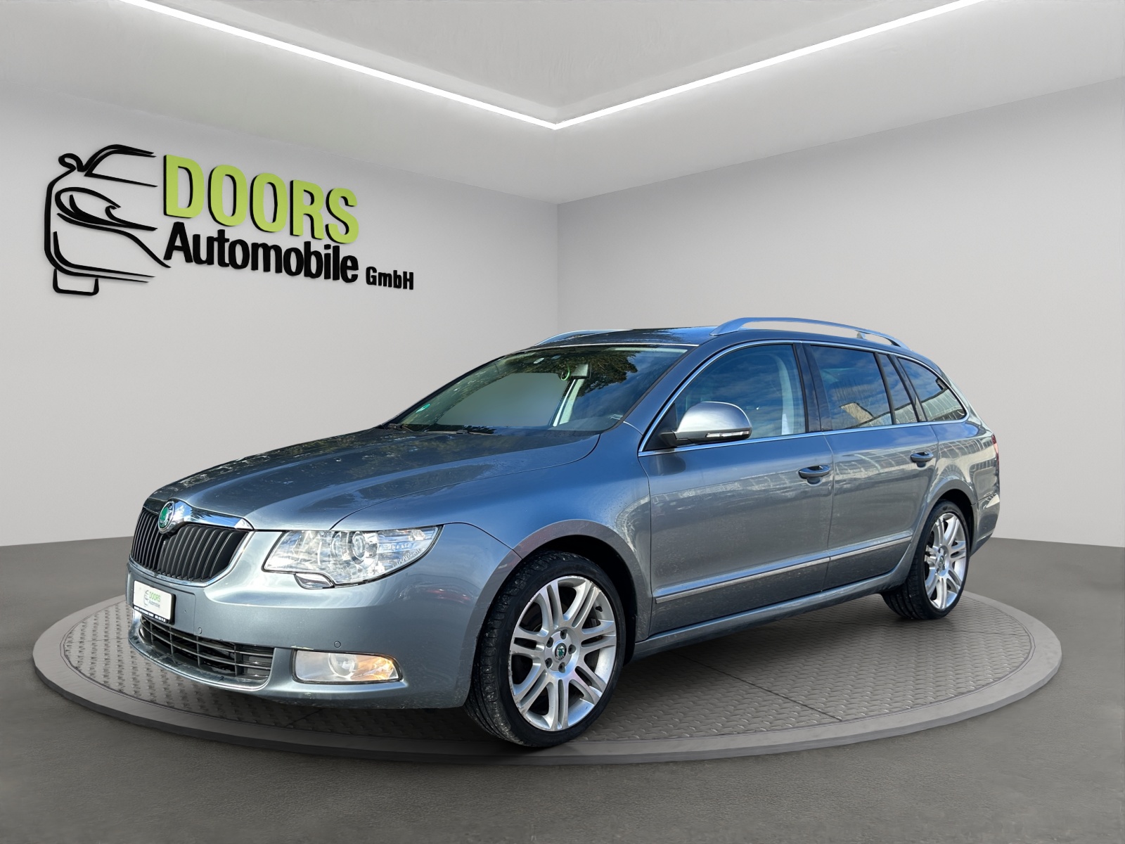 SKODA Superb Combi 2.0 TSI Ambition DSG-image-2