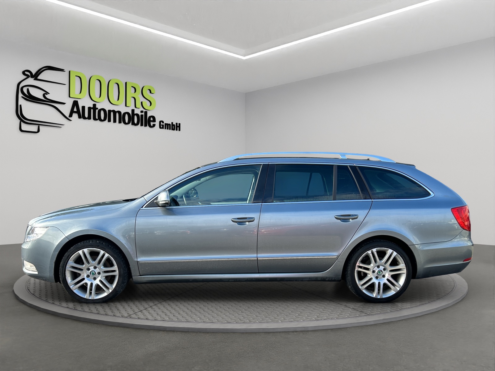 SKODA Superb Combi 2.0 TSI Ambition DSG-image-5