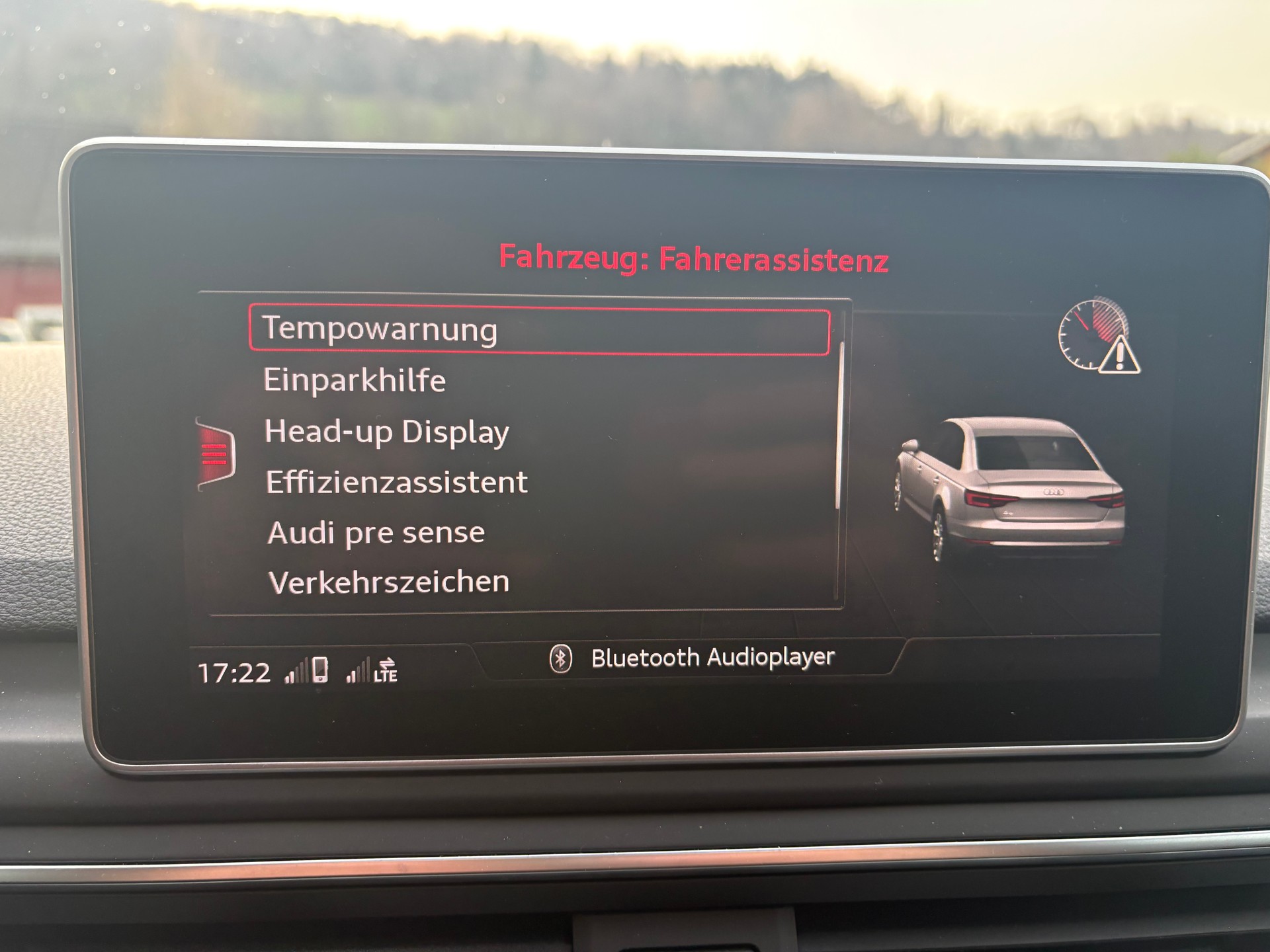AUDI A4 Limousine 45 TFSI S-tronic Design quattro-image-12