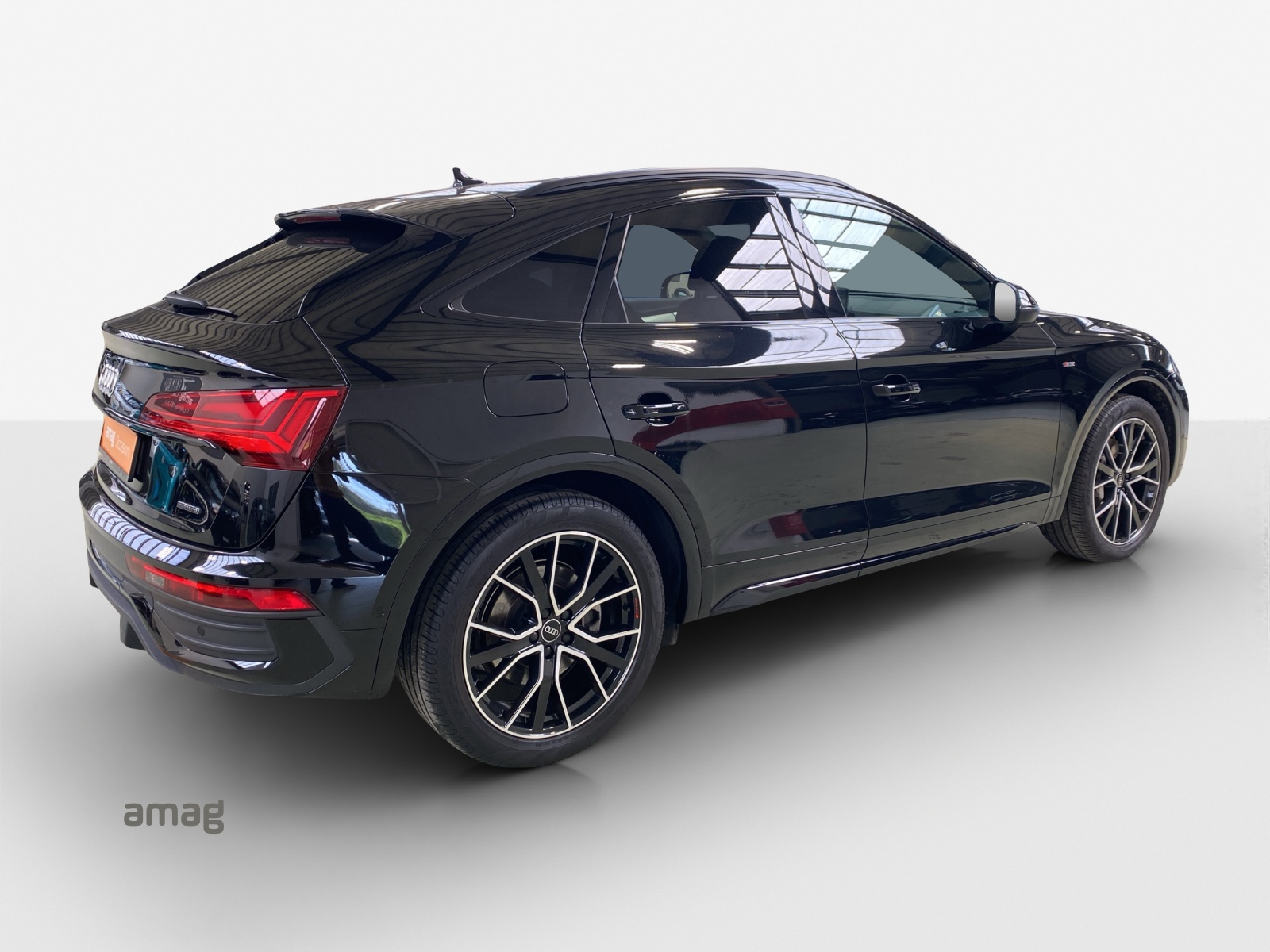 AUDI Q5 Sportback 50 TFSI e PHEV S line quattro S-tronic-image-4