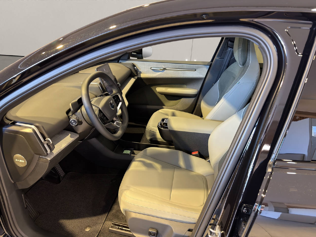 VOLVO EX 30 CC E60 Twin Performance AWD-image-3