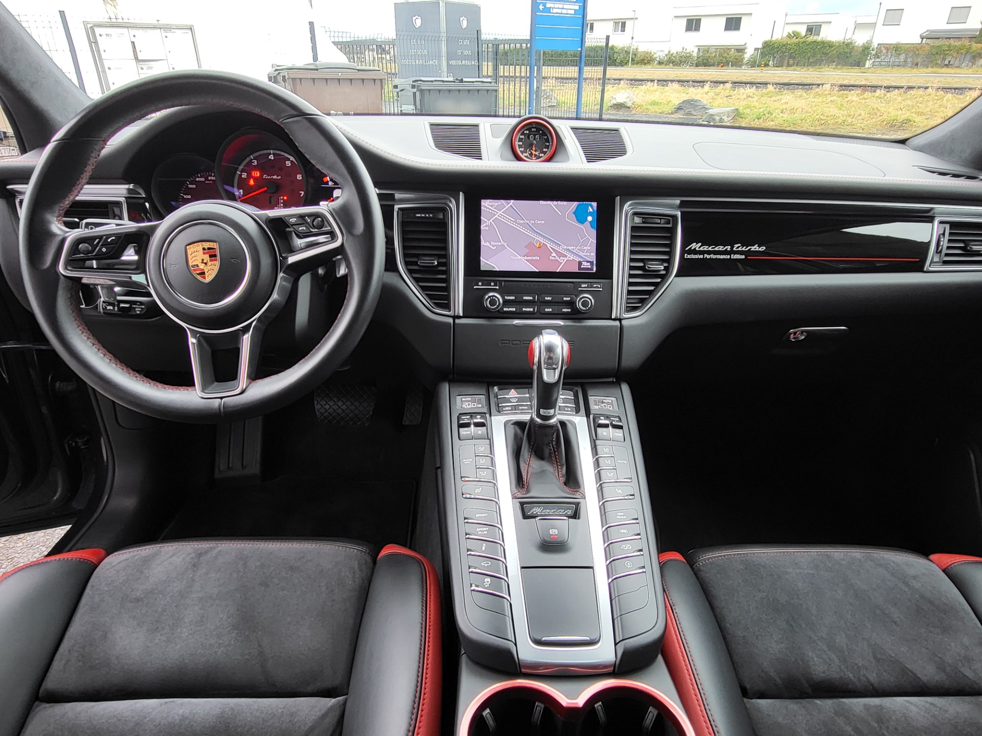 PORSCHE Macan Turbo Exclusive Performance Edition PDK-image-14