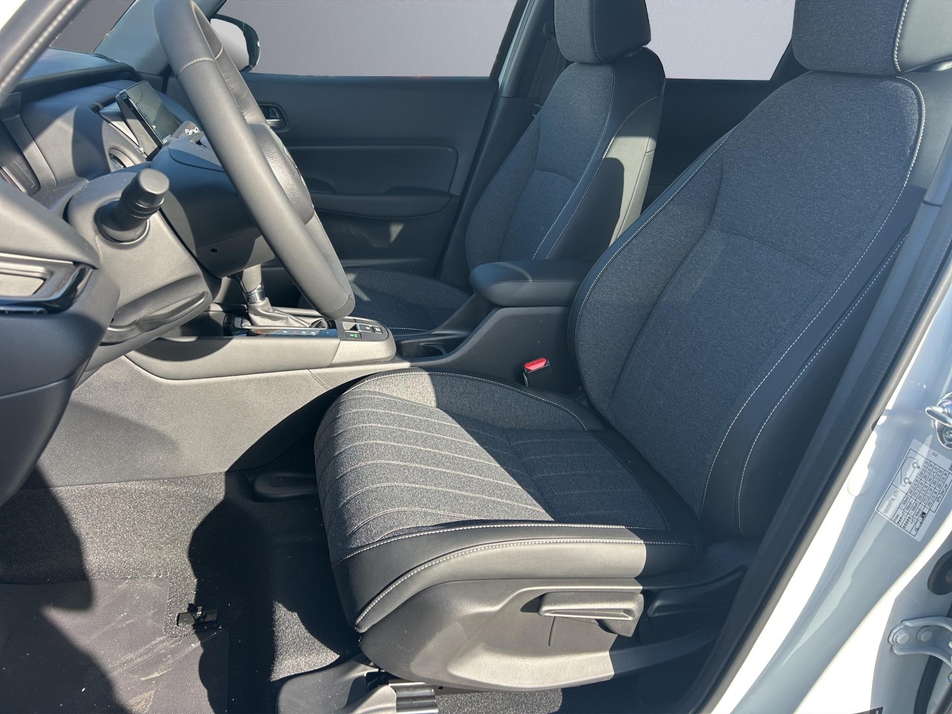 HONDA Jazz 1.5 i-MMD Advance-image-8