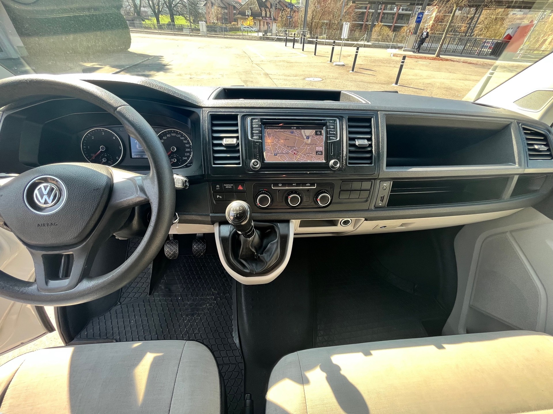 VW T6 2.0 TDI Euro 6-image-12
