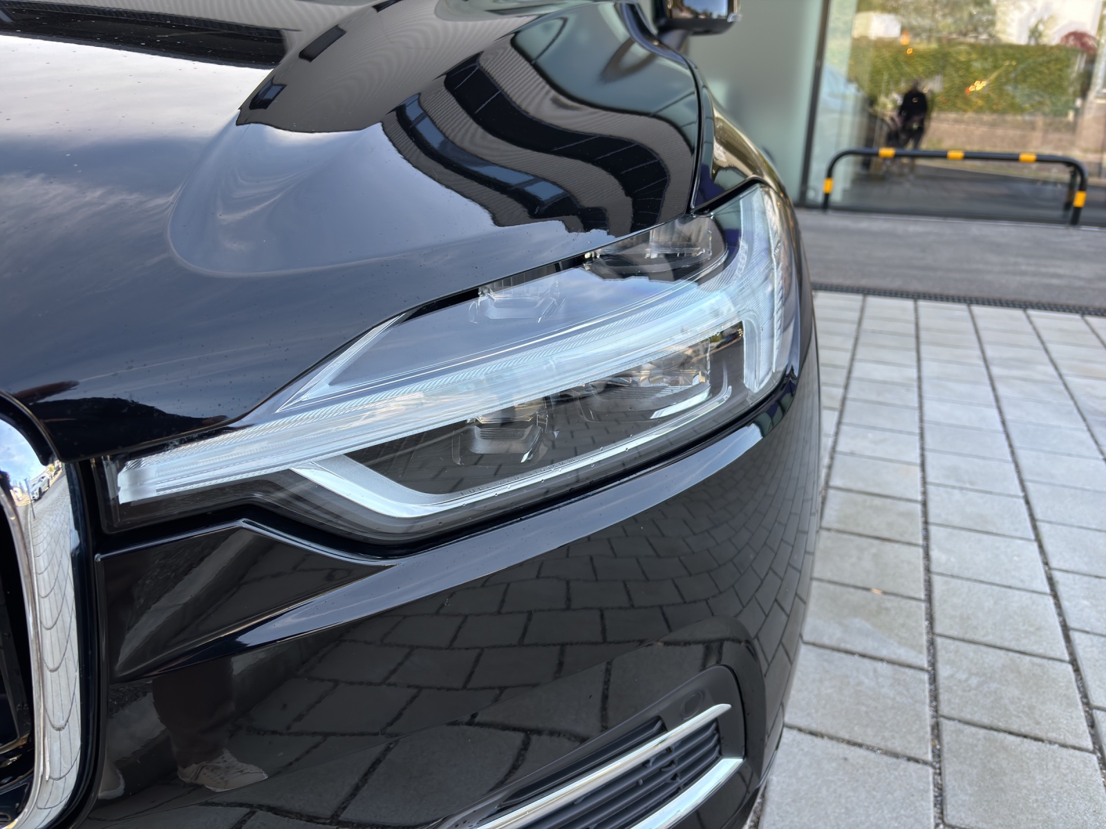 VOLVO XC60 2.0 T8 TE Momentum eAWD-image-13