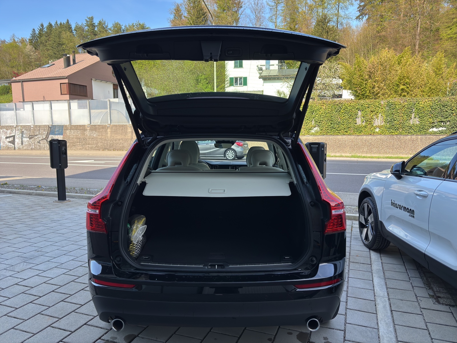VOLVO XC60 2.0 T8 TE Momentum eAWD-image-11