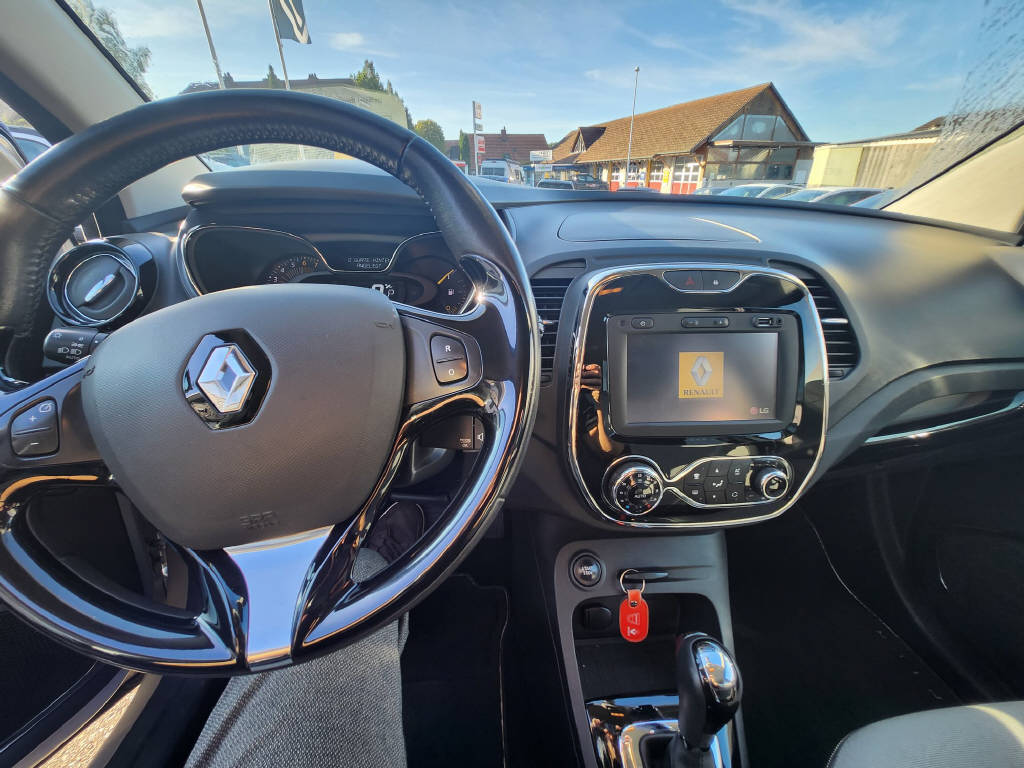 RENAULT Captur 1.2 TCe Privilege EDC S/S-image-7