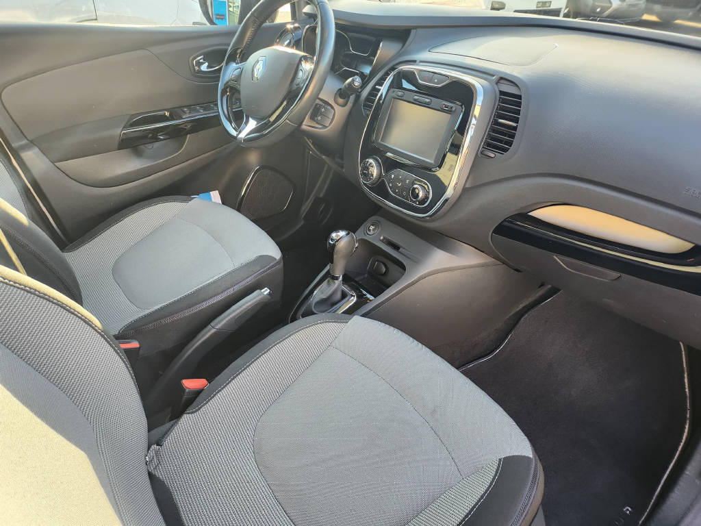 RENAULT Captur 1.2 TCe Privilege EDC S/S-image-8