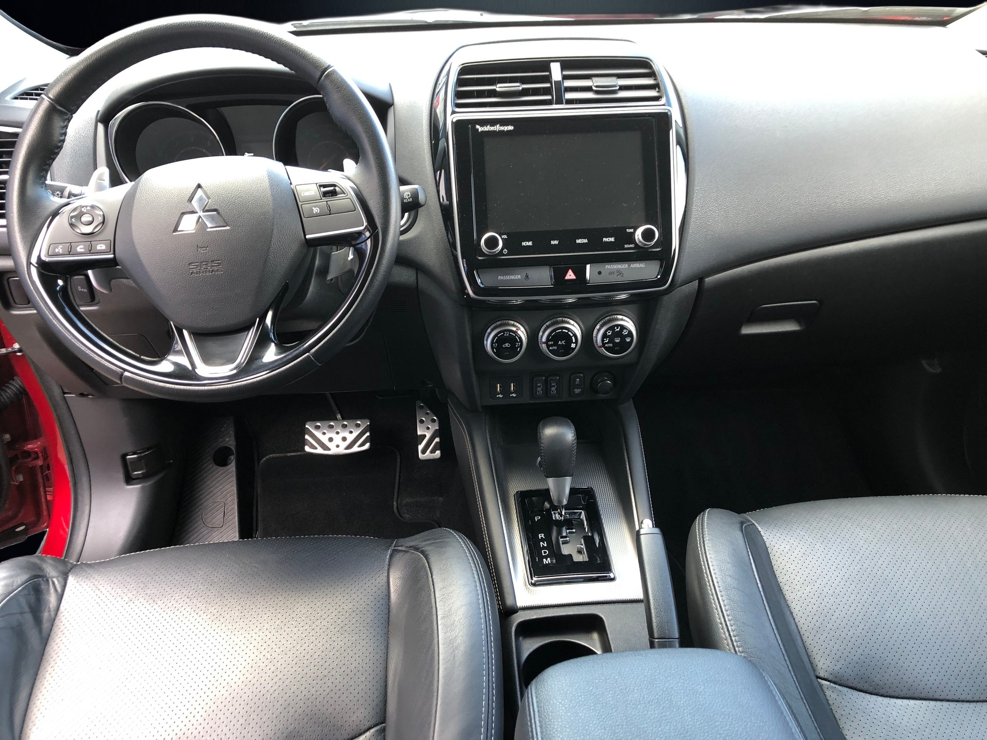 MITSUBISHI ASX 2.0 Diamond 4WD Automat-image-6