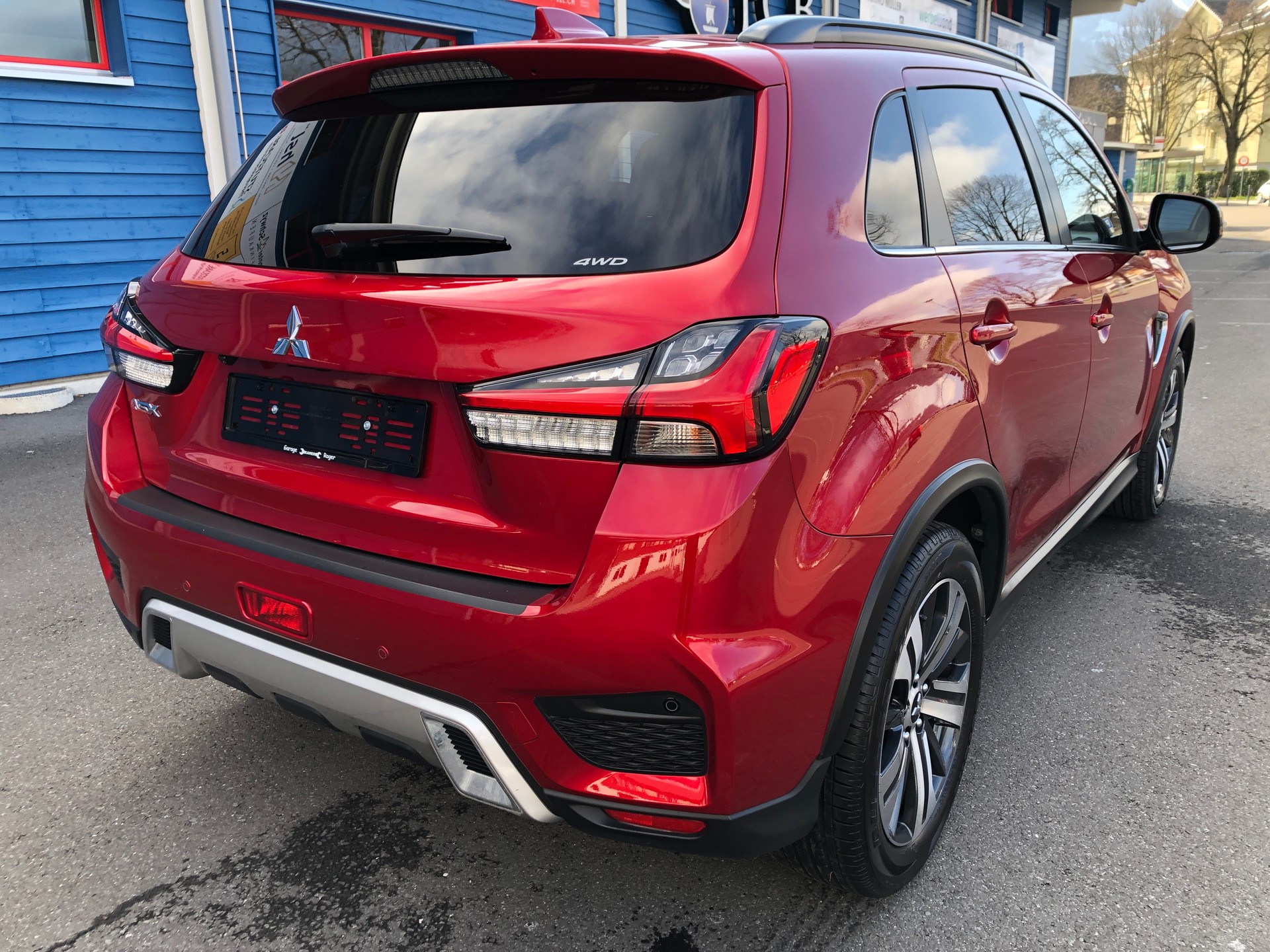 MITSUBISHI ASX 2.0 Diamond 4WD Automat-showroom-element-2