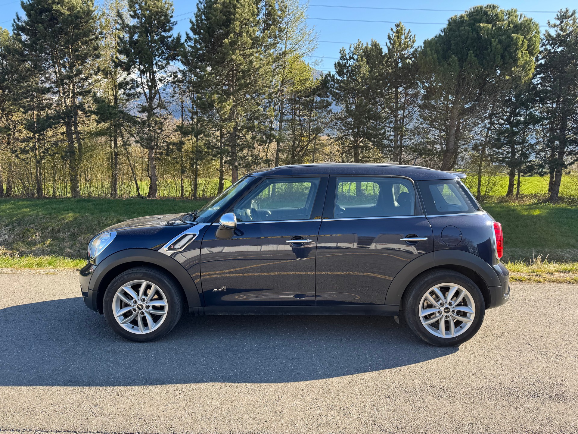MINI Countryman Cooper SD ALL4-image-3