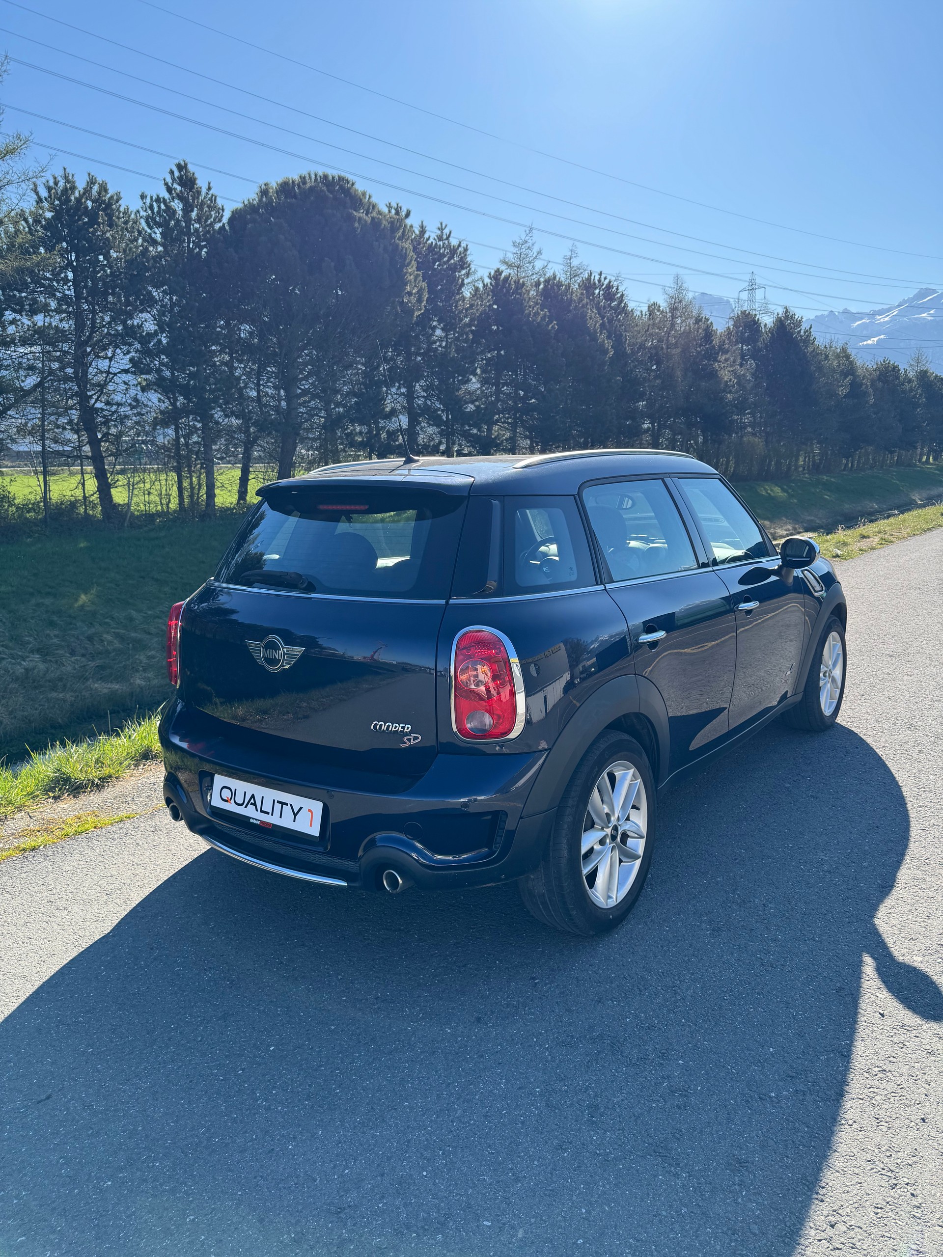 MINI Countryman Cooper SD ALL4-image-4