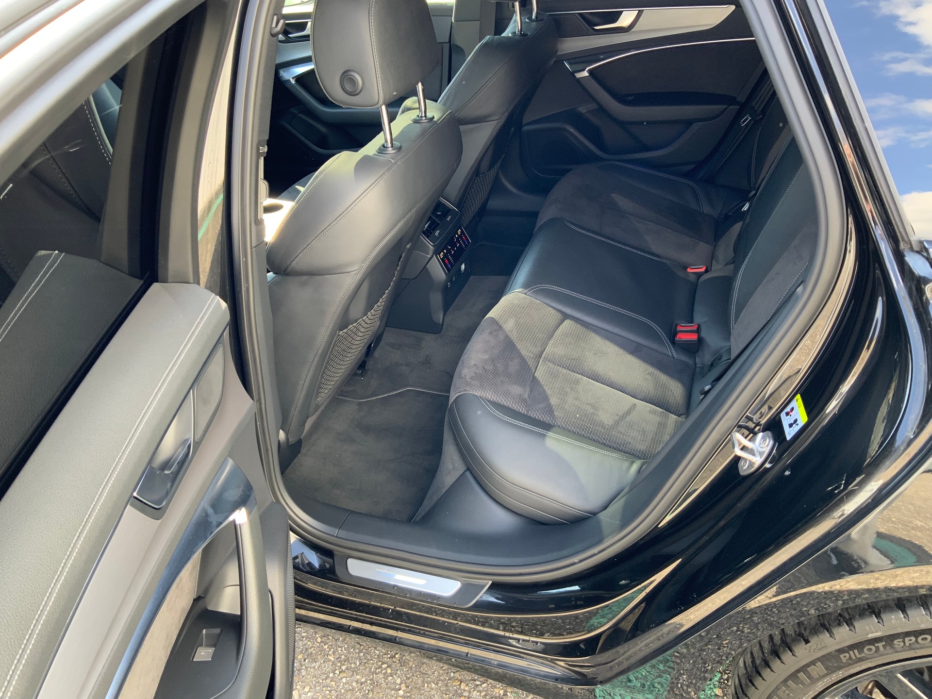 AUDI A6 Limousine 50 TDI Sport quattro tiptronic-image-9