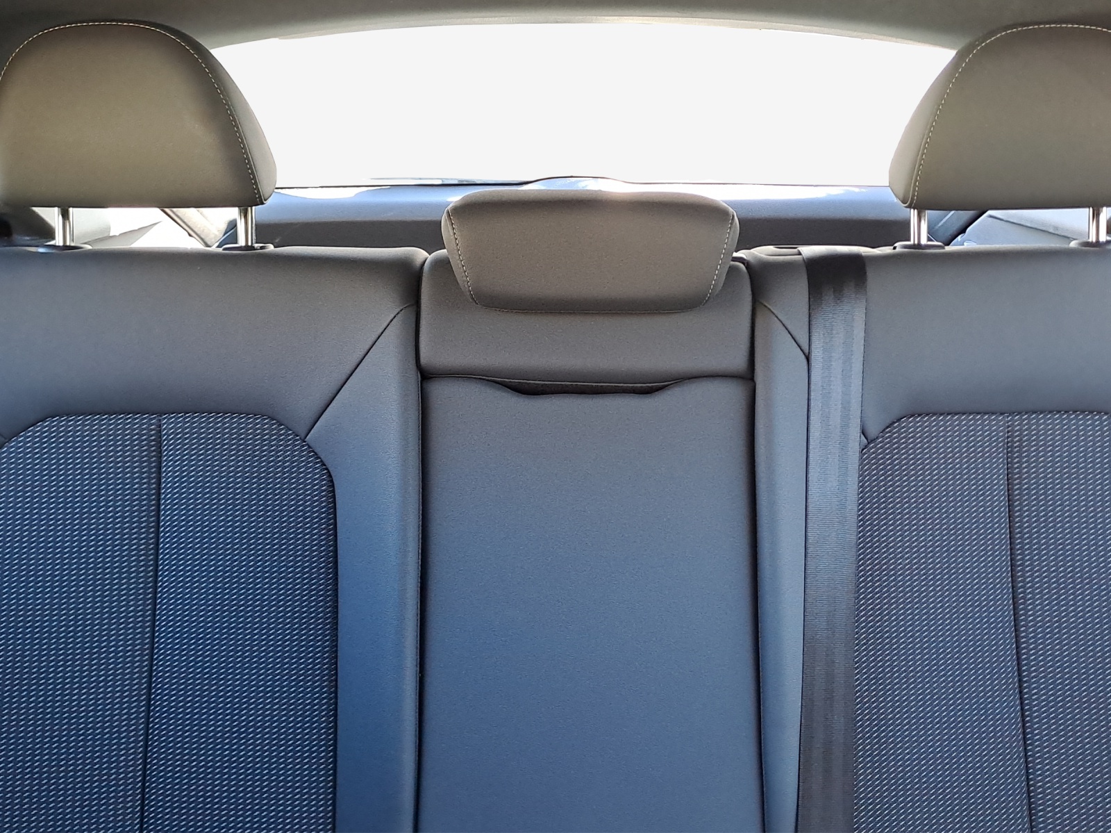 AUDI Q3 Sportback 35 TFSI S line Attraction S-tronic-image-11