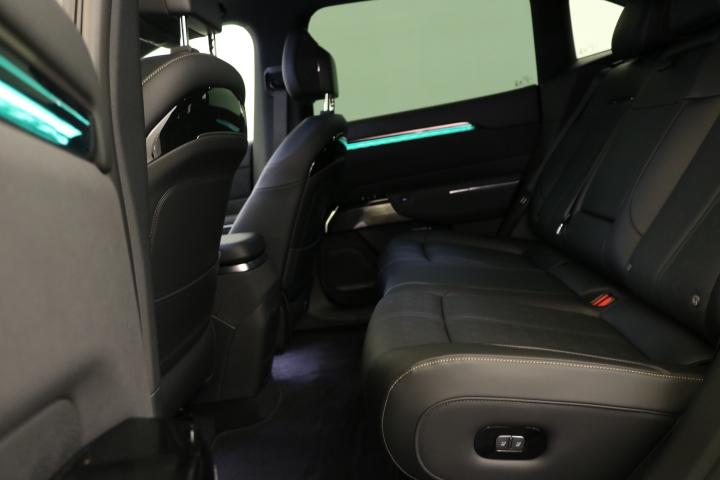 ZEEKR 7X Privilege AWD-image-4