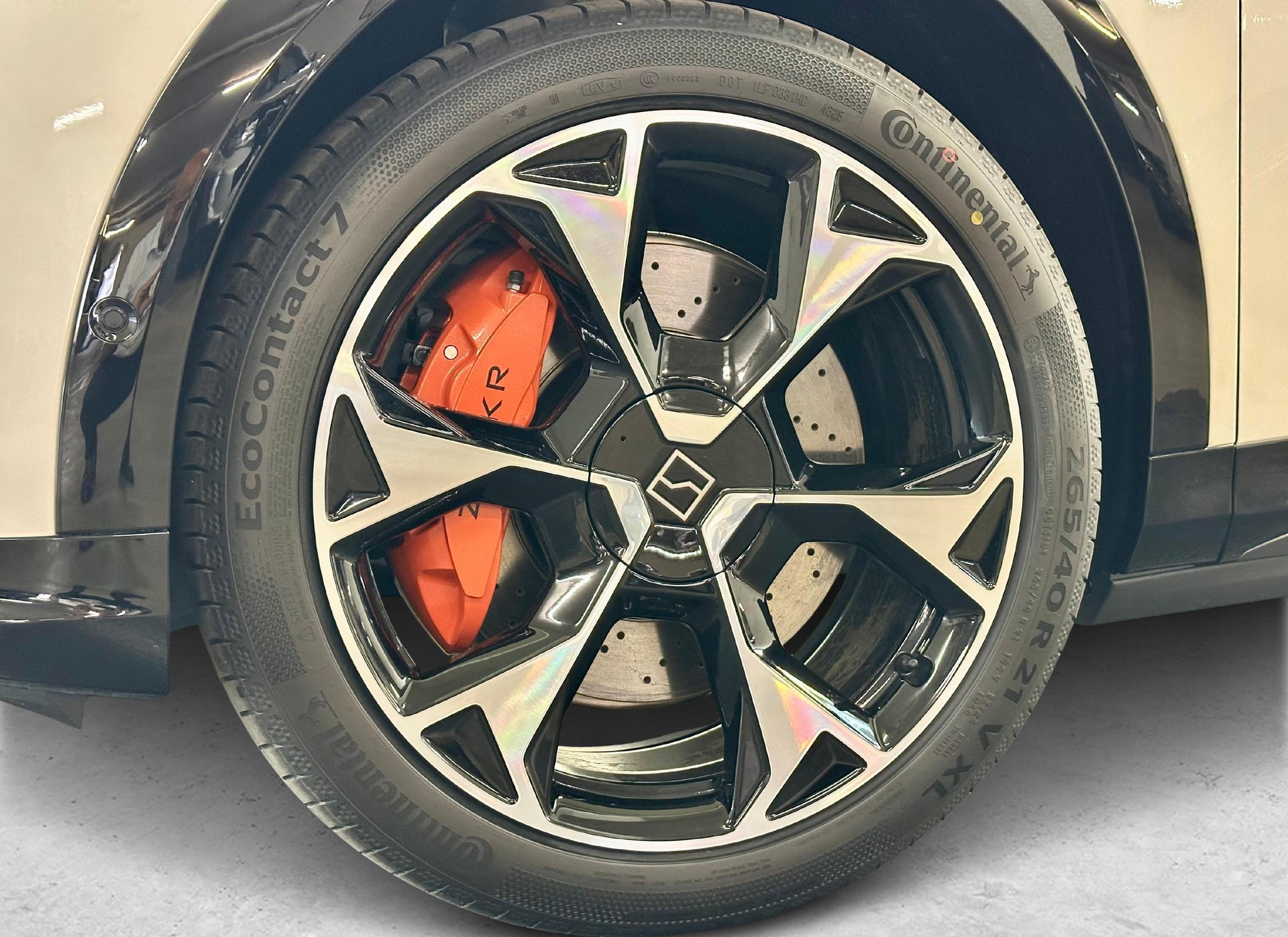 ZEEKR 7X Privilege AWD-image-13