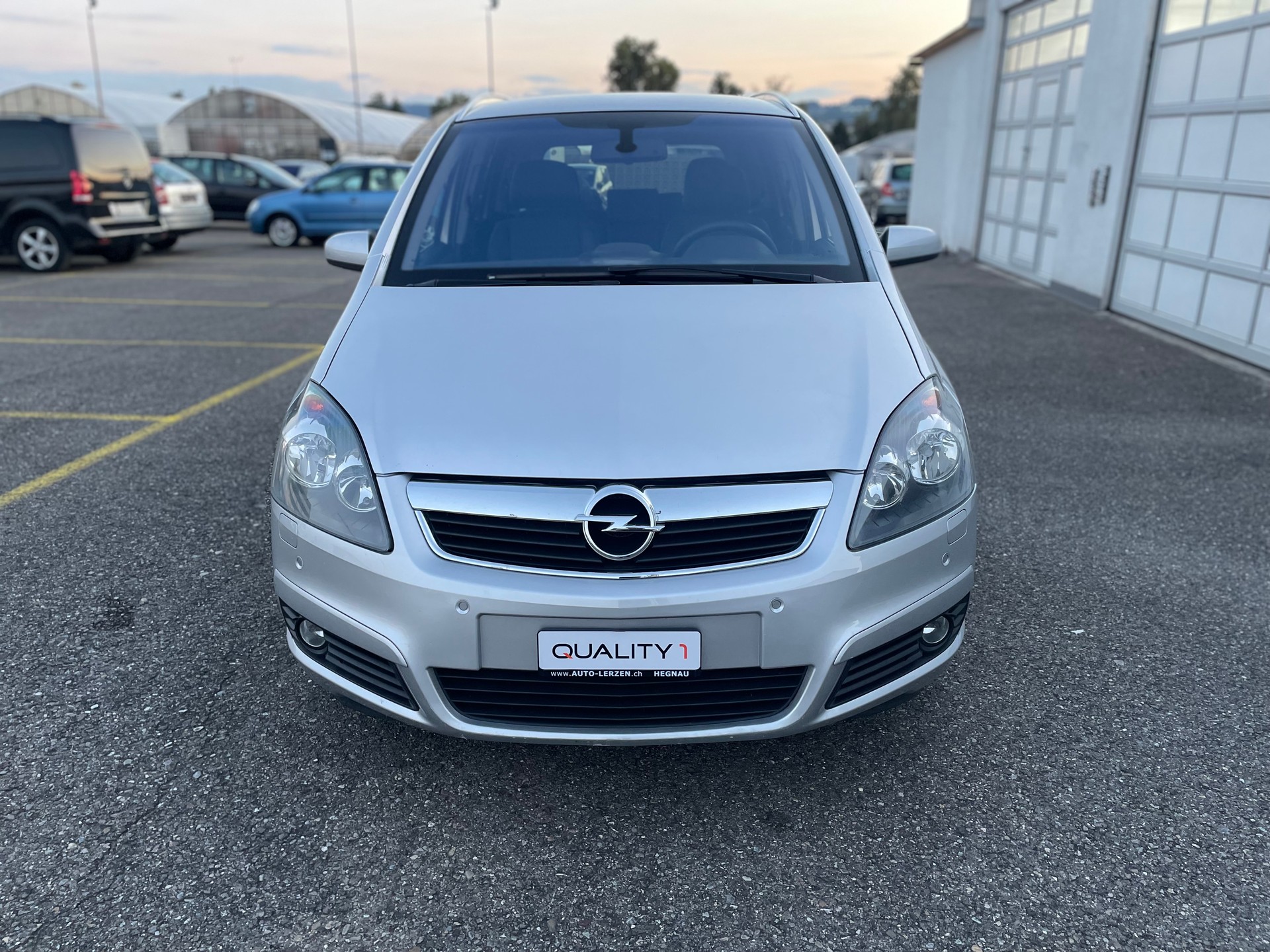 OPEL Zafira 2.2i 16V Enjoy Automat-image-2