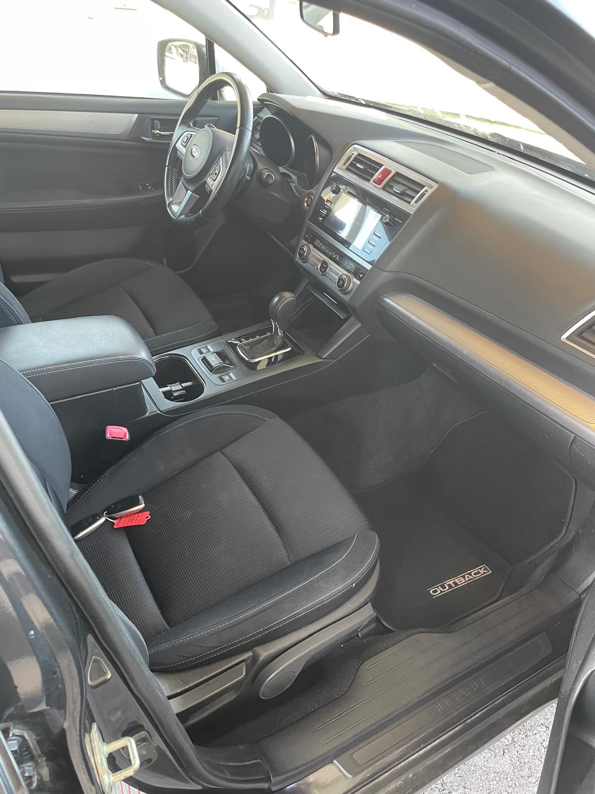 SUBARU Outback 2.5i Swiss AWD Lineartronic-image-3