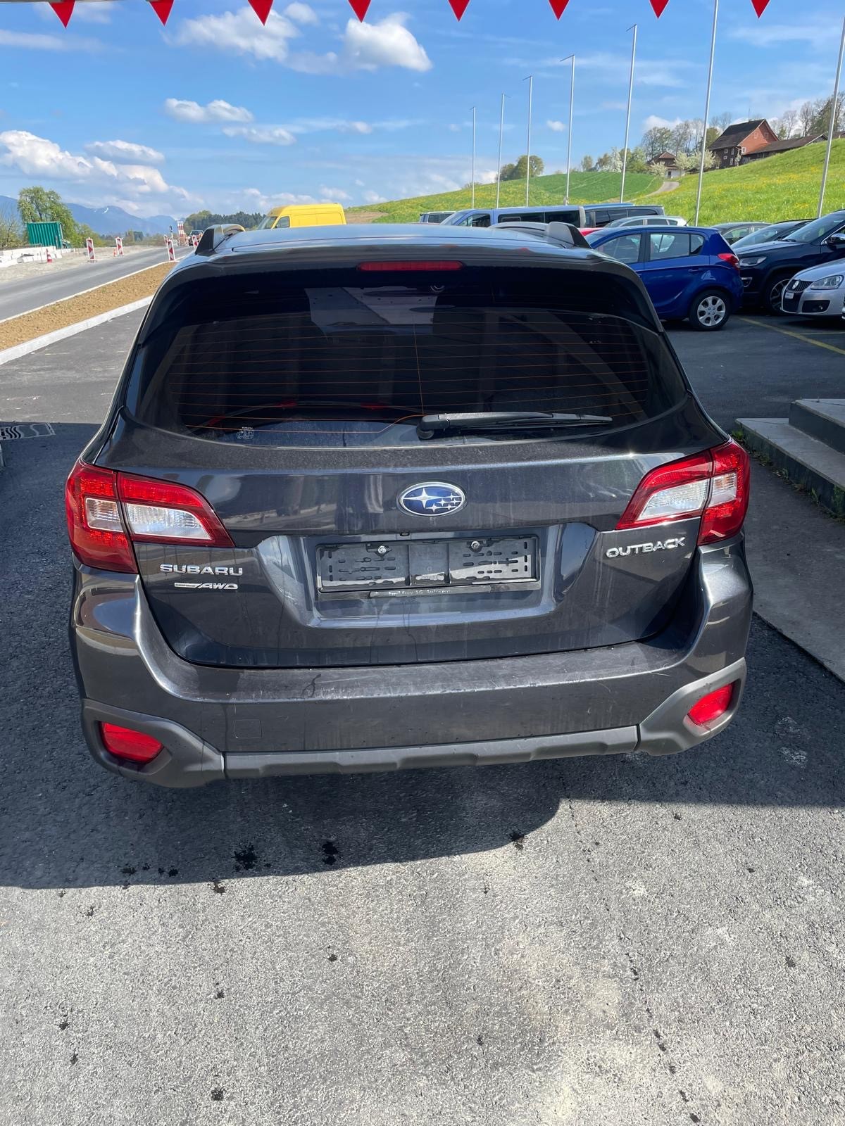 SUBARU Outback 2.5i Swiss AWD Lineartronic-image-6