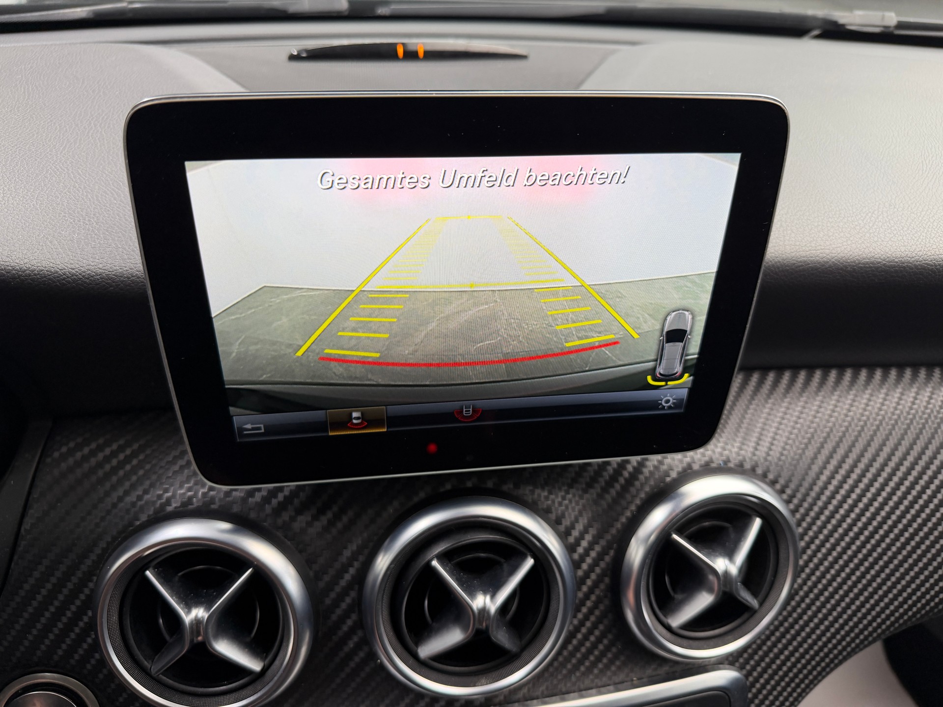 MERCEDES-BENZ A 200 AMG Line Cosmos Black 7G-DCT / Panoramadach / RF-Kamera / Keyless Go / Ambiente Beleuchtung /-image-15