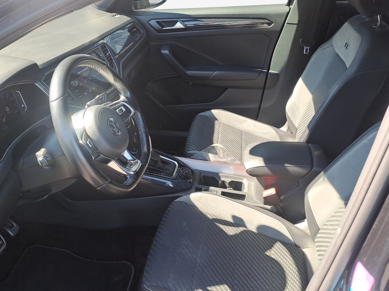 VW T-Roc 2.0 TSI Sport DSG 4Motion-image-7