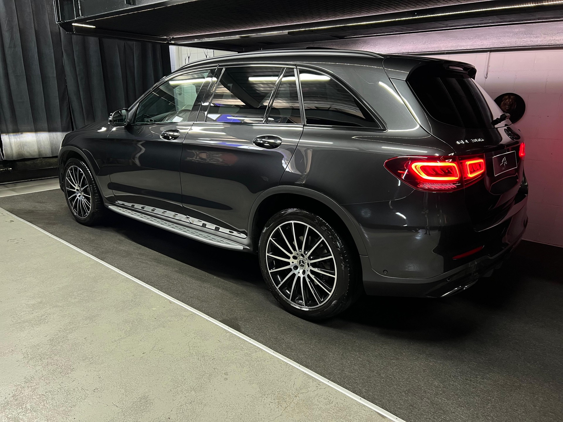 MERCEDES-BENZ GLC 300 AMG Line Plus 4Matic 9G-Tronic Vollauslastung*Panoramadach*Burmester Sound*Sitzheizung*Sitzbelüftung*FahrerAssitenz..-image-1