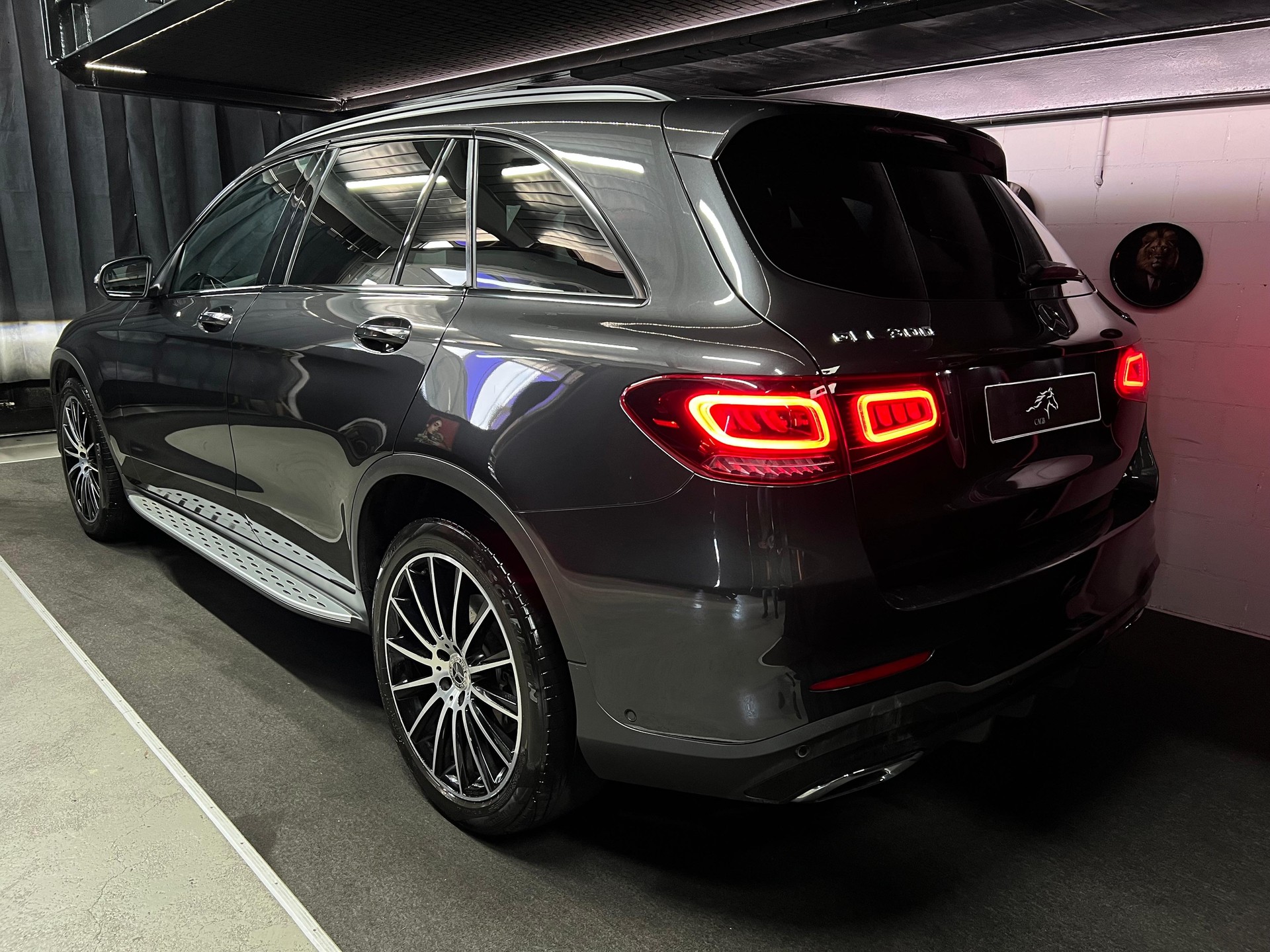 MERCEDES-BENZ GLC 300 AMG Line Plus 4Matic 9G-Tronic Vollauslastung*Panoramadach*Burmester Sound*Sitzheizung*Sitzbelüftung*FahrerAssitenz..-image-3