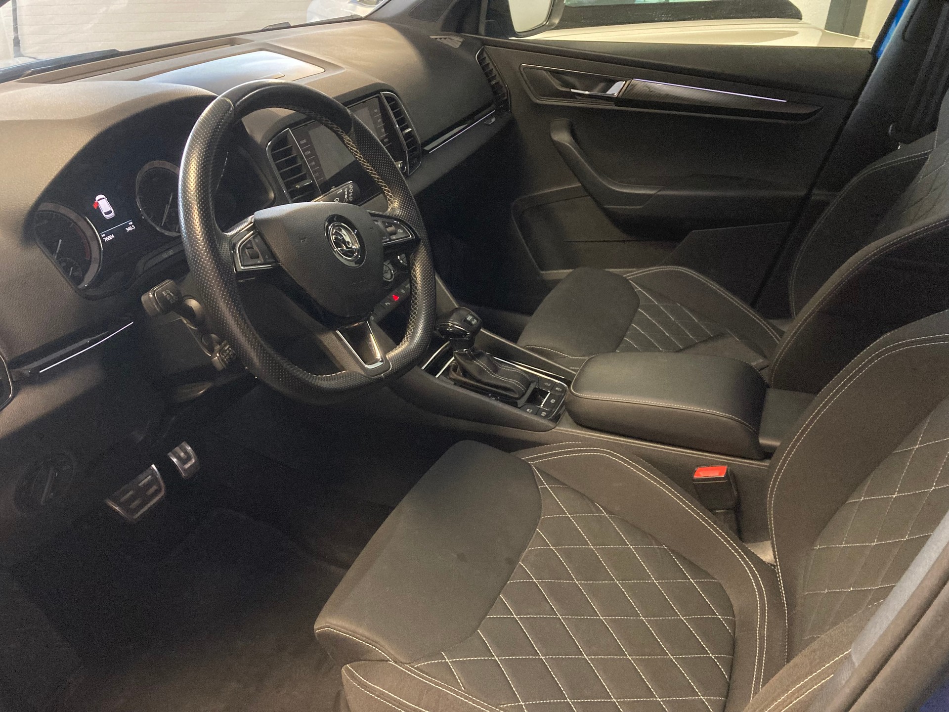 SKODA Karoq 2.0 TSI SportLine 4x4 DSG-image-4