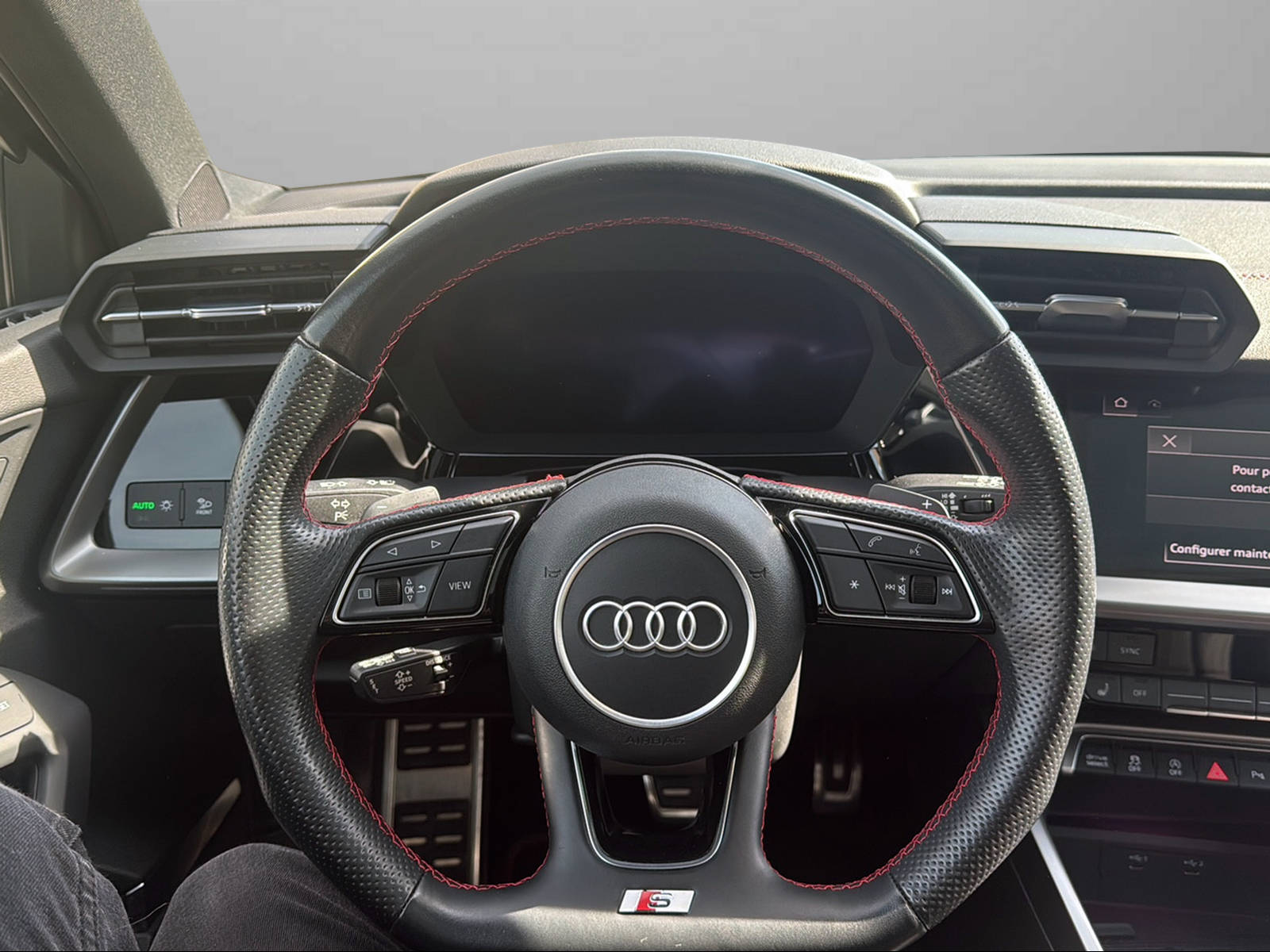 AUDI S3 Sportback 2.0 TFSI quattro S-tronic-image-13
