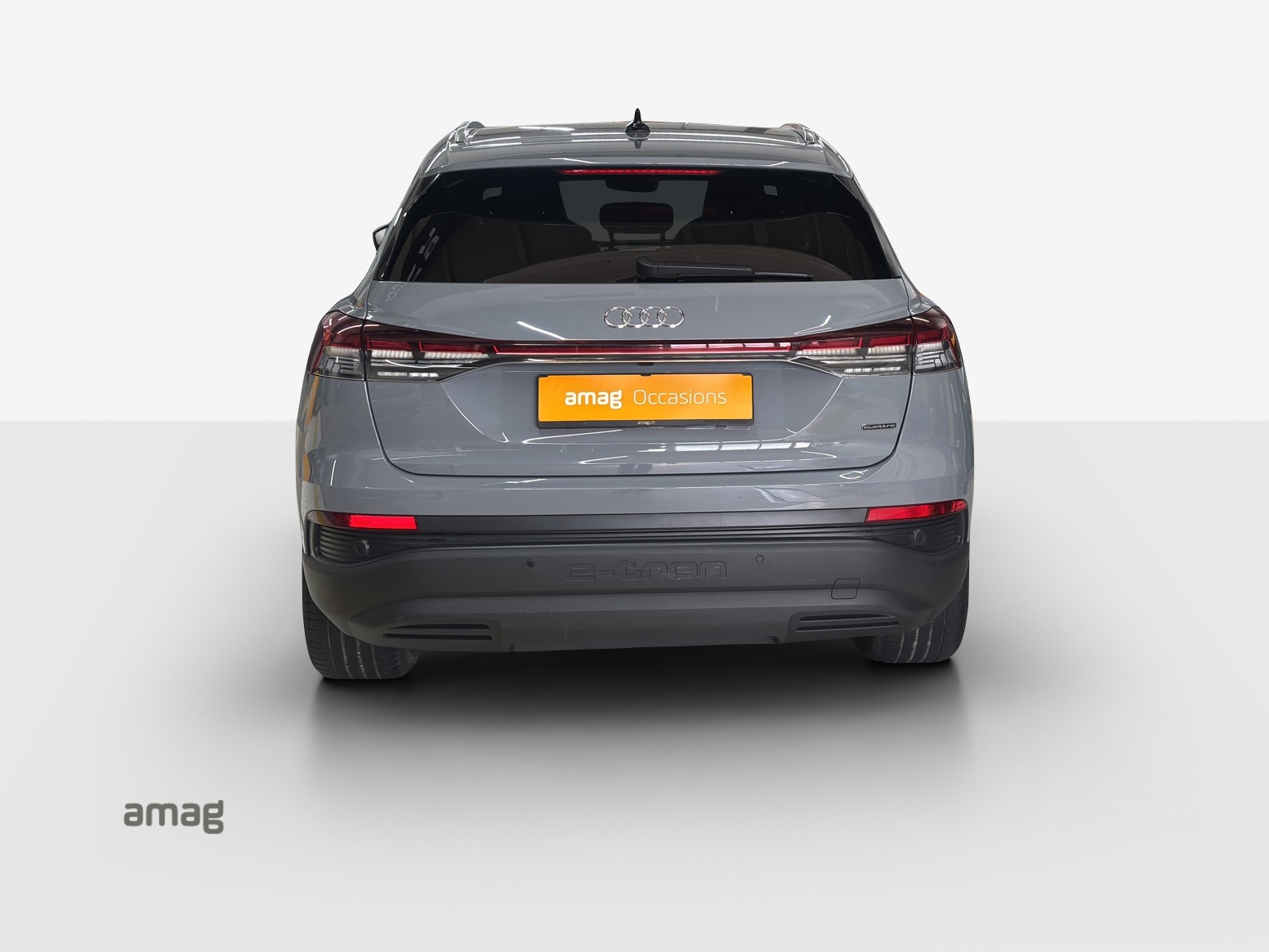 AUDI Q4 e-tron 45 quattro-image-3