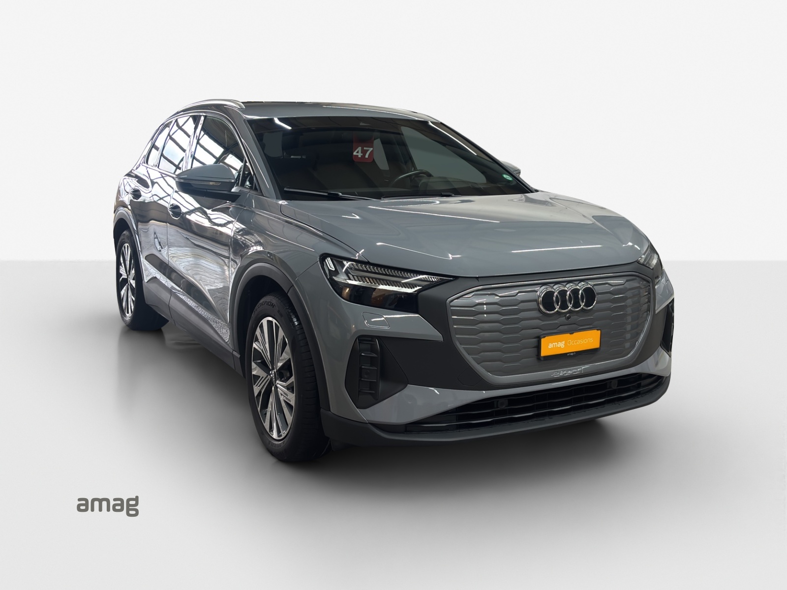 AUDI Q4 e-tron 45 quattro-image-5