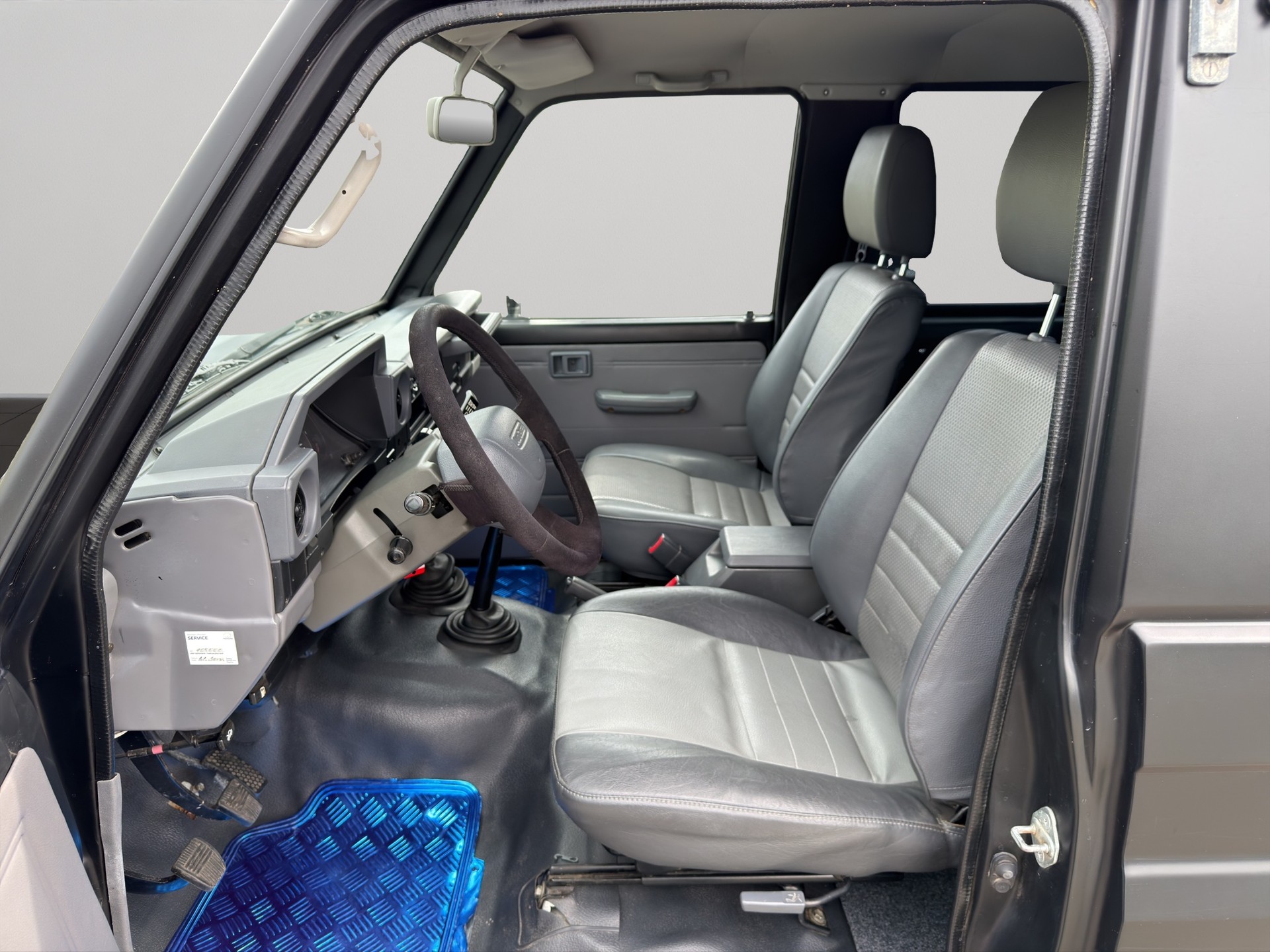TOYOTA Land Cruiser 400 HdT 4.2 D-image-6