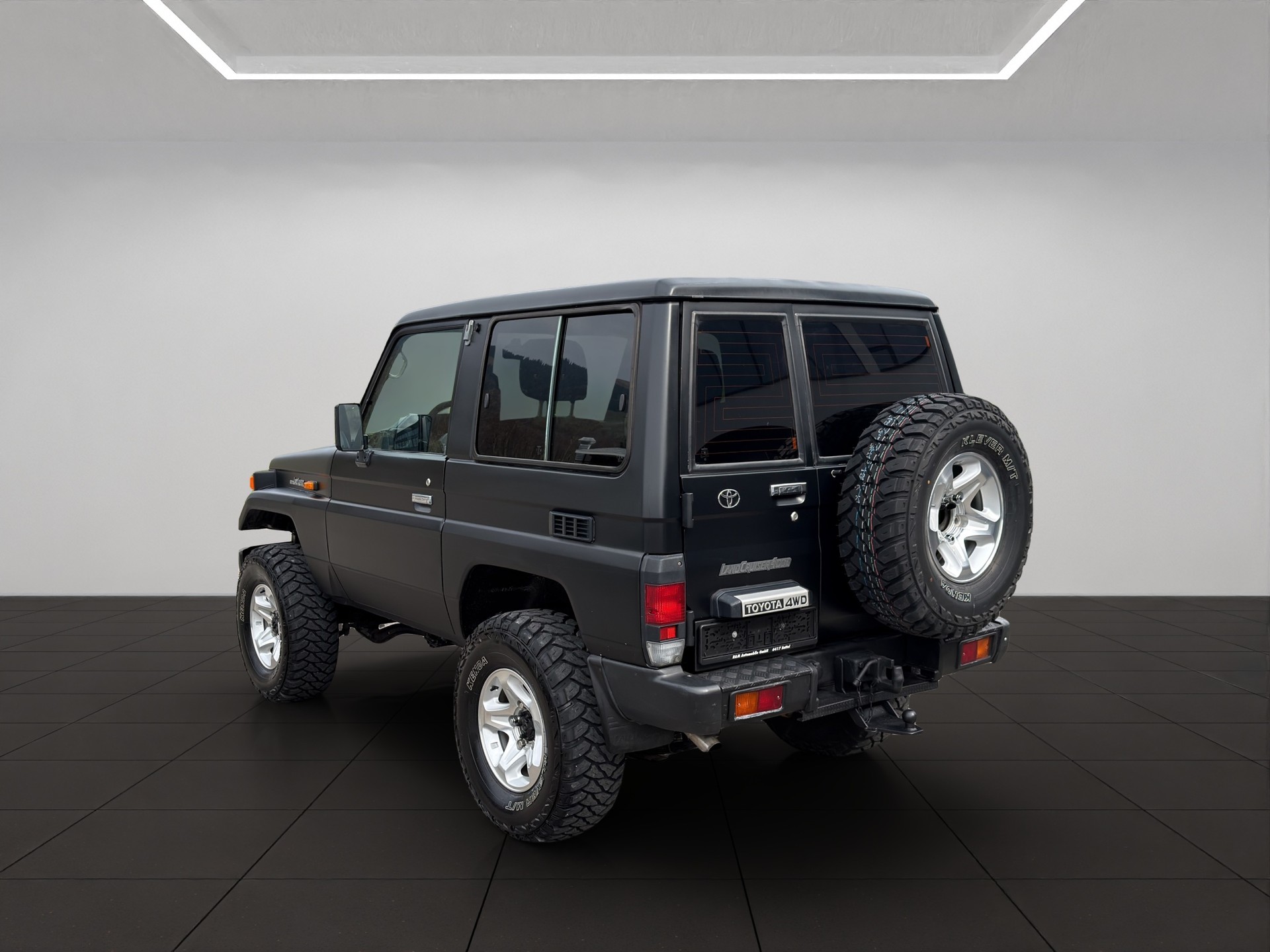 TOYOTA Land Cruiser 400 HdT 4.2 D-showroom-element-3