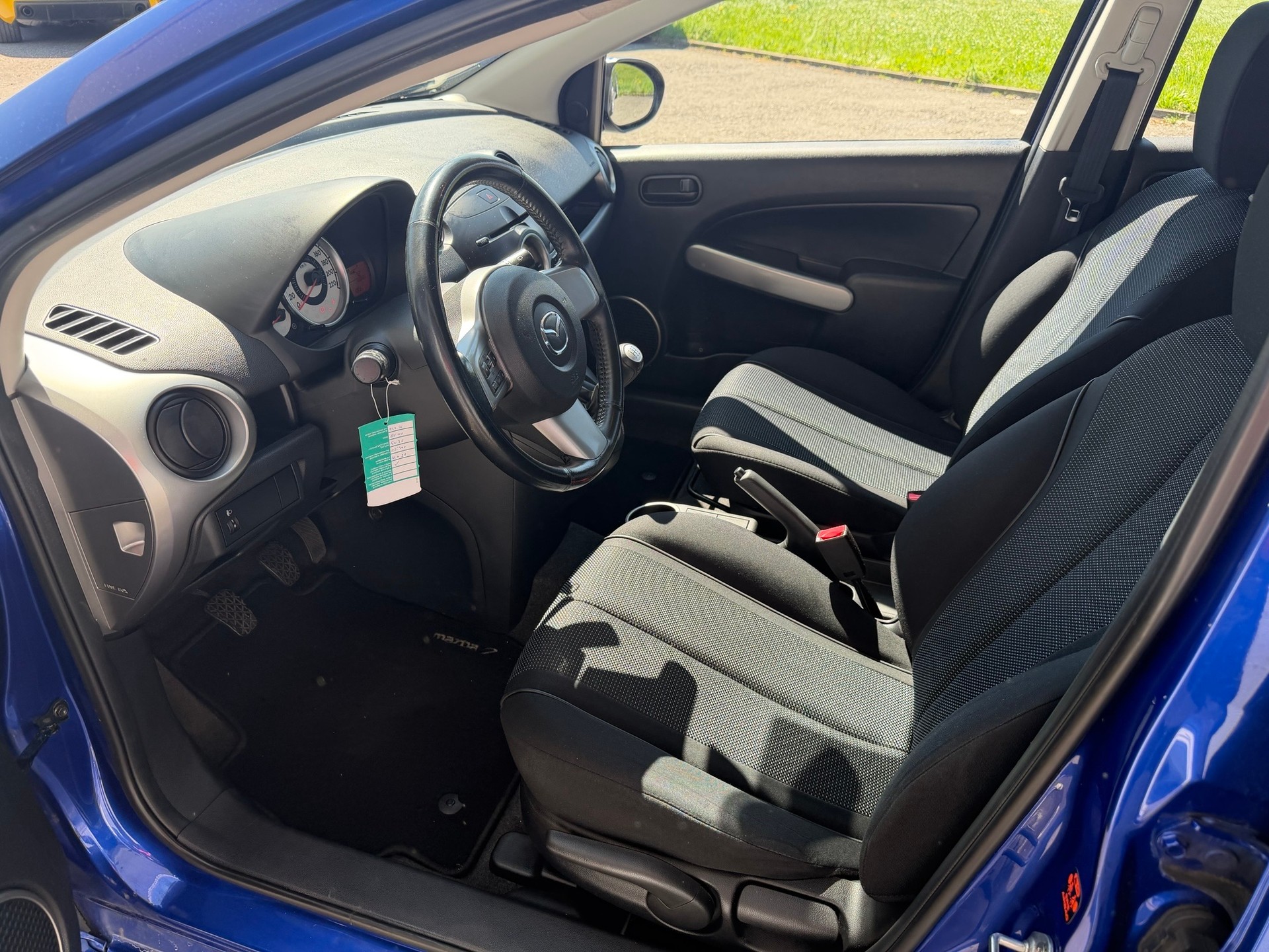 MAZDA 2 1.5i 16V Sport-image-7