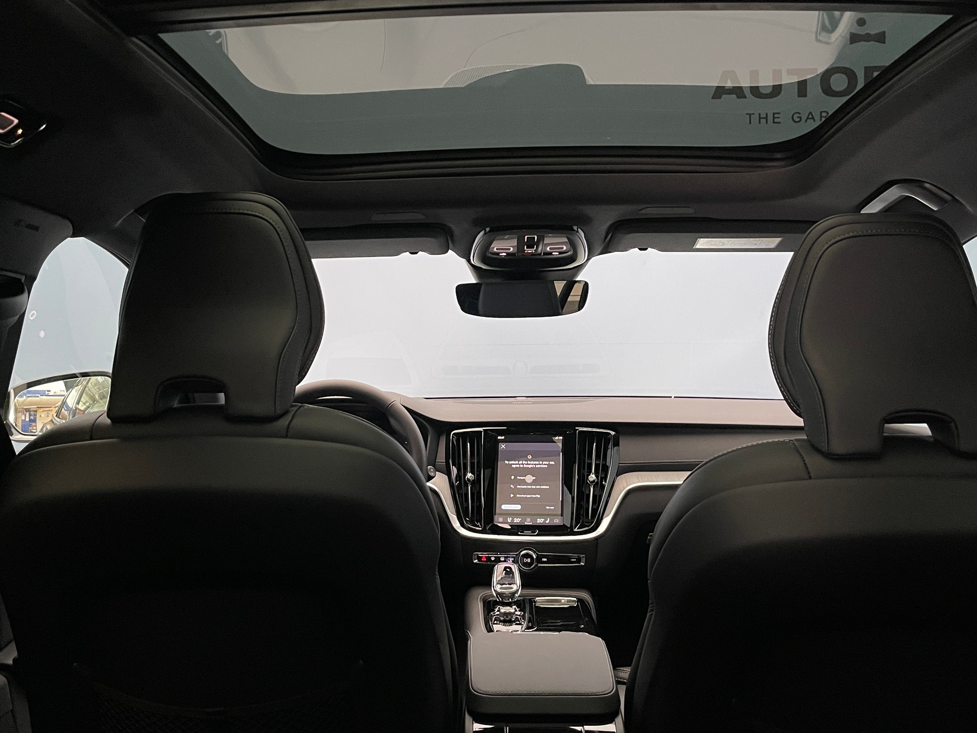 VOLVO V60 2.0 T6 TE Ultra Dark eAWD-image-12