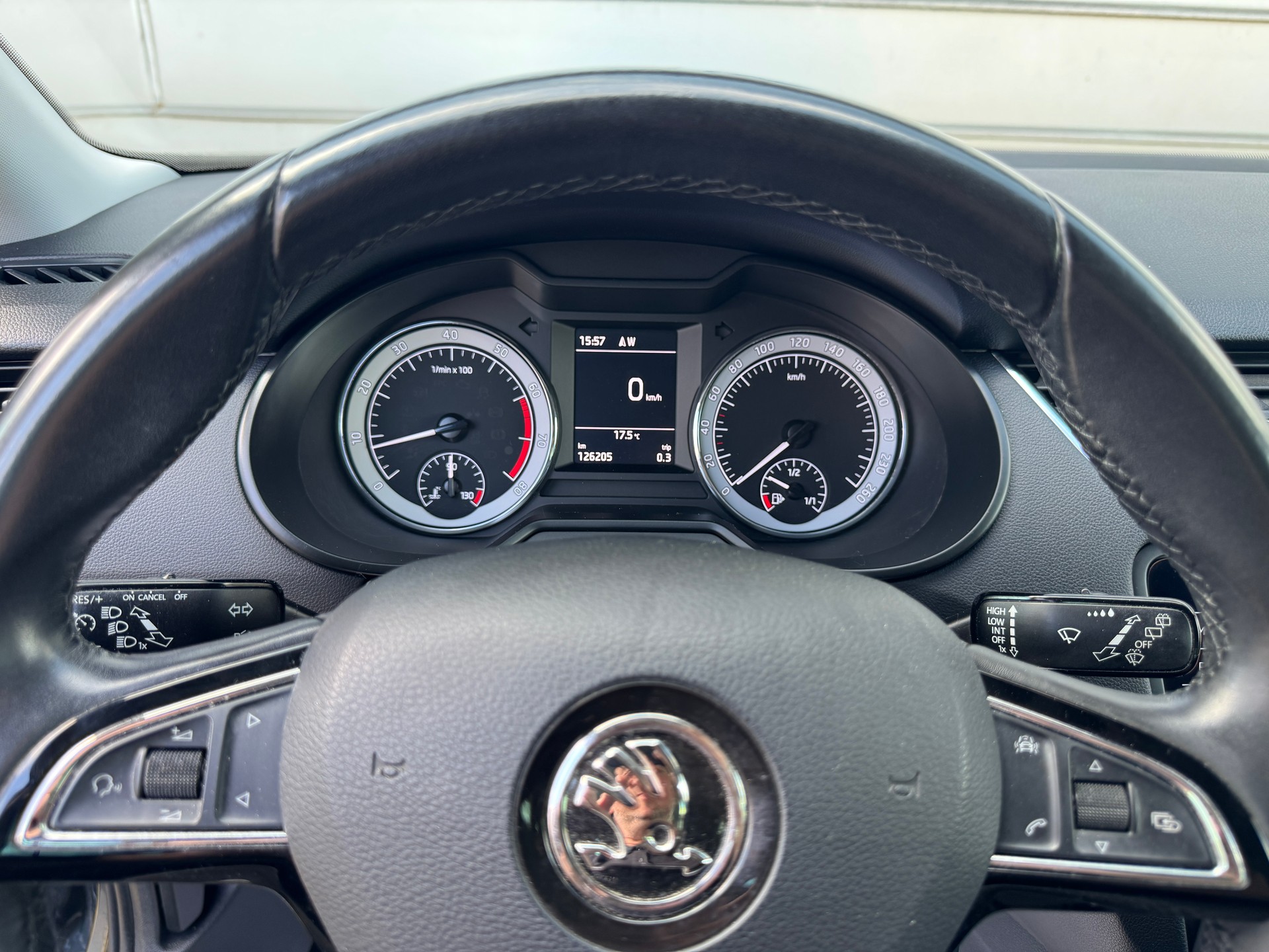 SKODA Octavia 1.4 TSI Style-image-8
