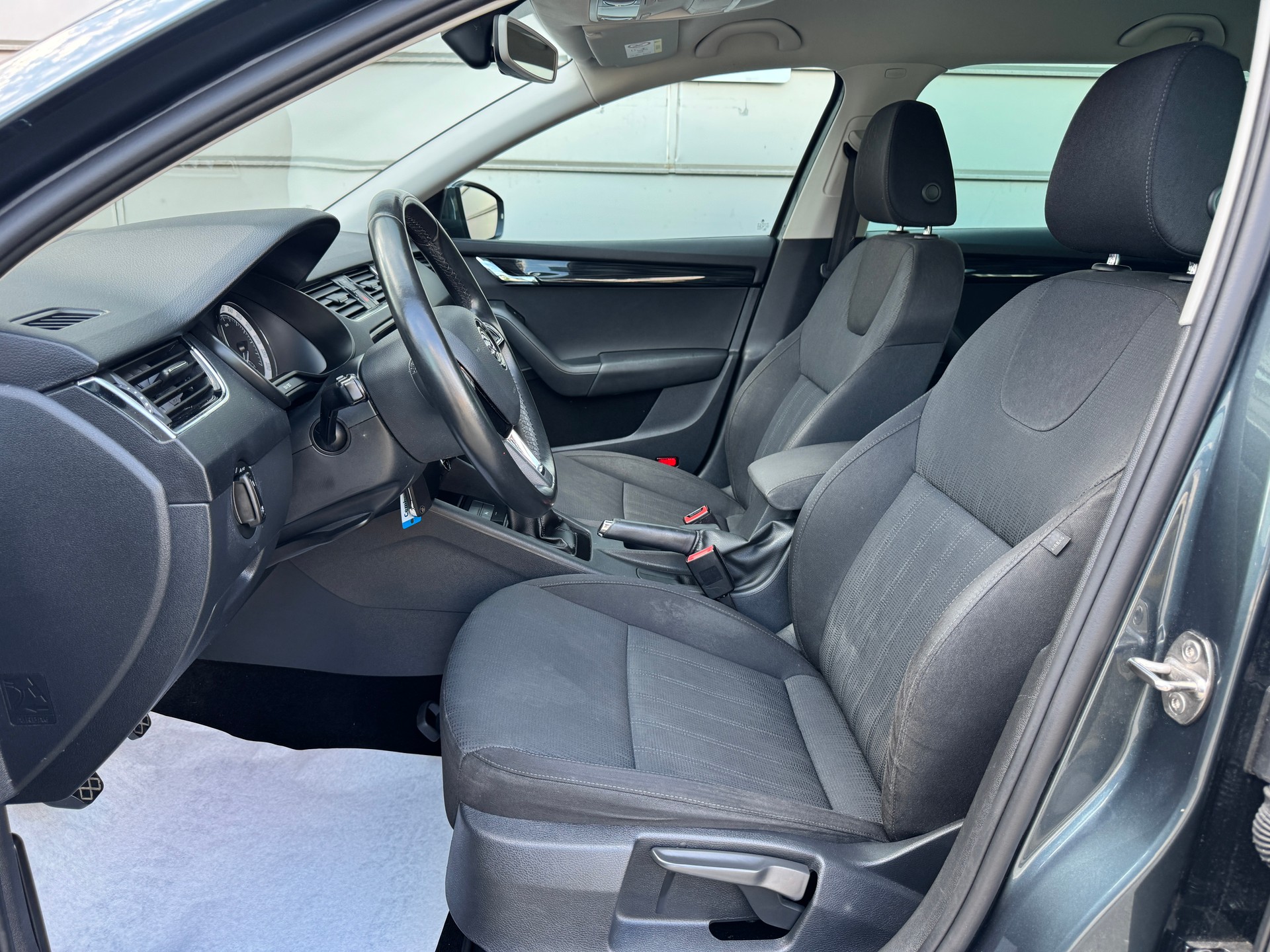 SKODA Octavia 1.4 TSI Style-image-4