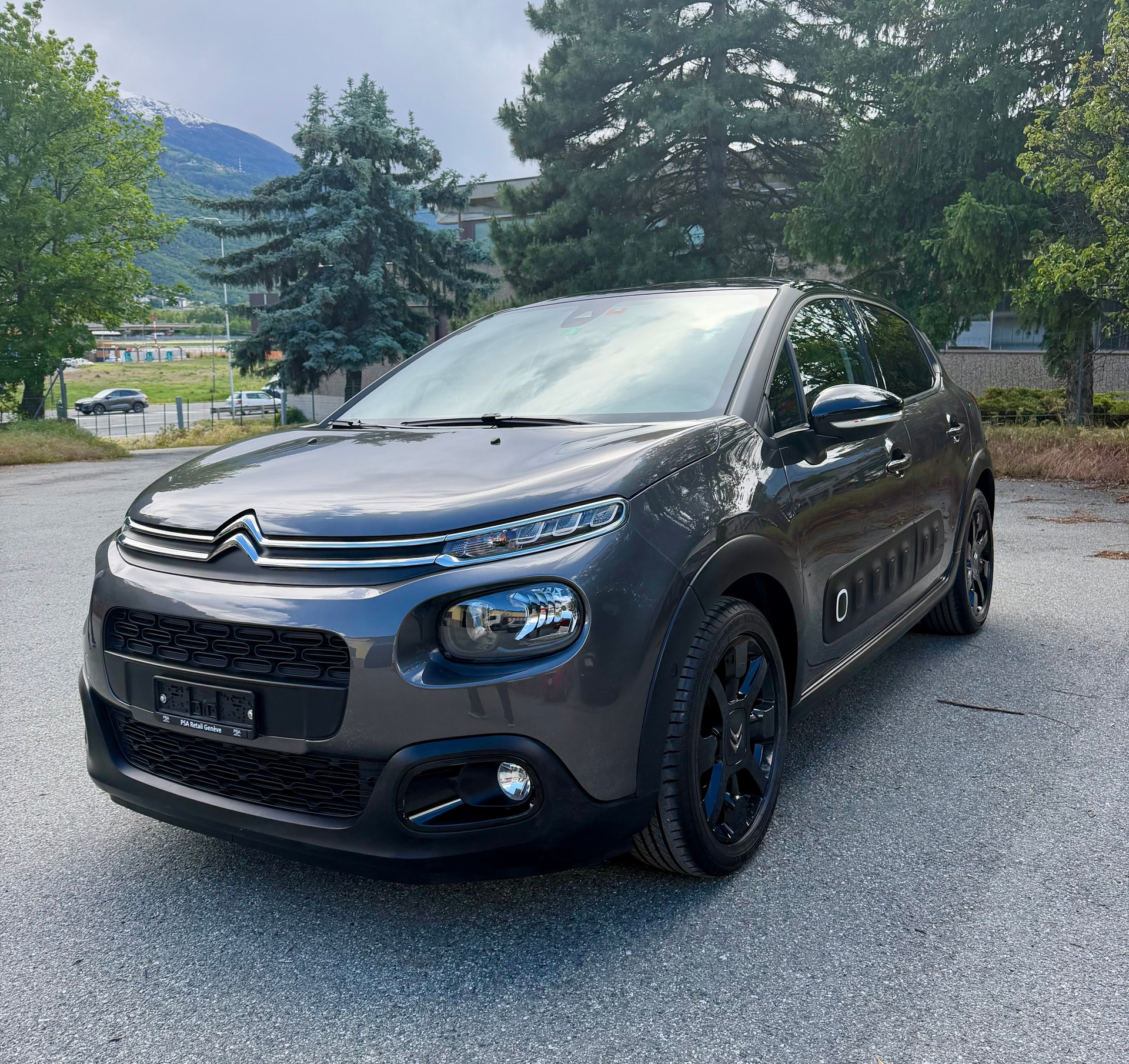 CITROEN 1.2 PureTech Shine-image-0